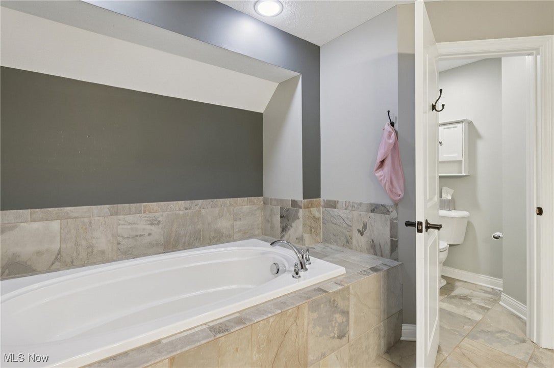 Concord, Ohio, 44077, United States, 4 Bedrooms Bedrooms, ,4 BathroomsBathrooms,Residential,For Sale,2009319