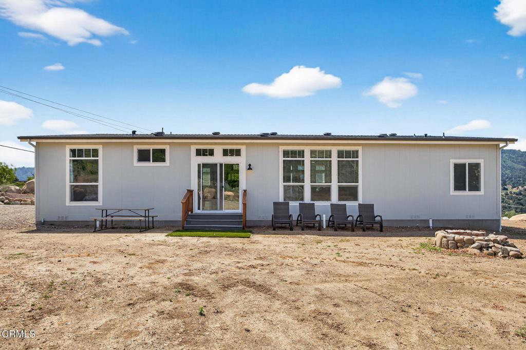 Santa Paula, California, 93060, United States, 4 Bedrooms Bedrooms, ,3 BathroomsBathrooms,Residential,For Sale,2033588