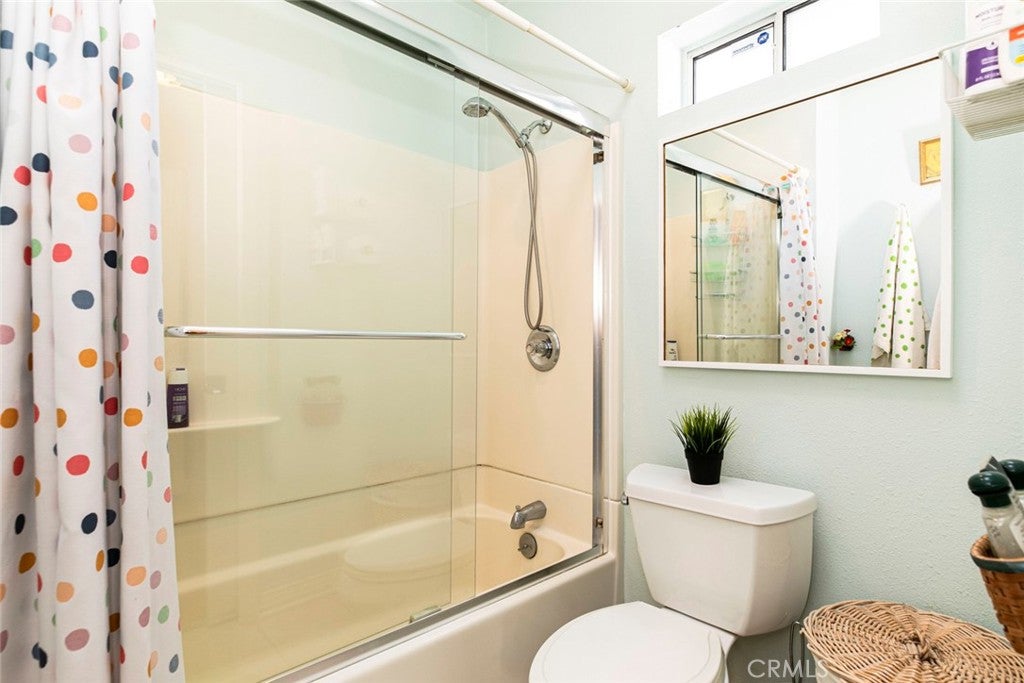 Sunland, California, 91040, United States, 3 Bedrooms Bedrooms, ,2 BathroomsBathrooms,Residential,For Sale,1997333