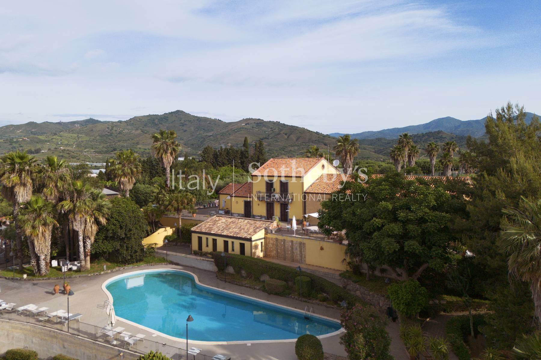  Prestigious property nestled between Mount Etna and the sea - 物件實景