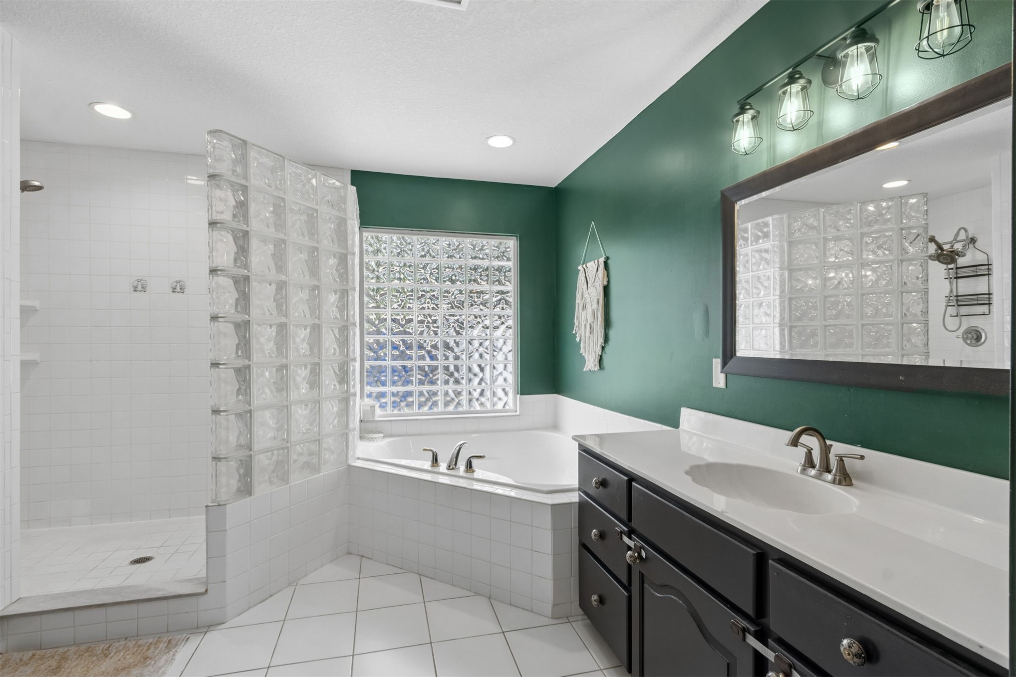 Yulee, Florida, 32097, United States, 3 Bedrooms Bedrooms, ,2 BathroomsBathrooms,Residential,For Sale,2048353