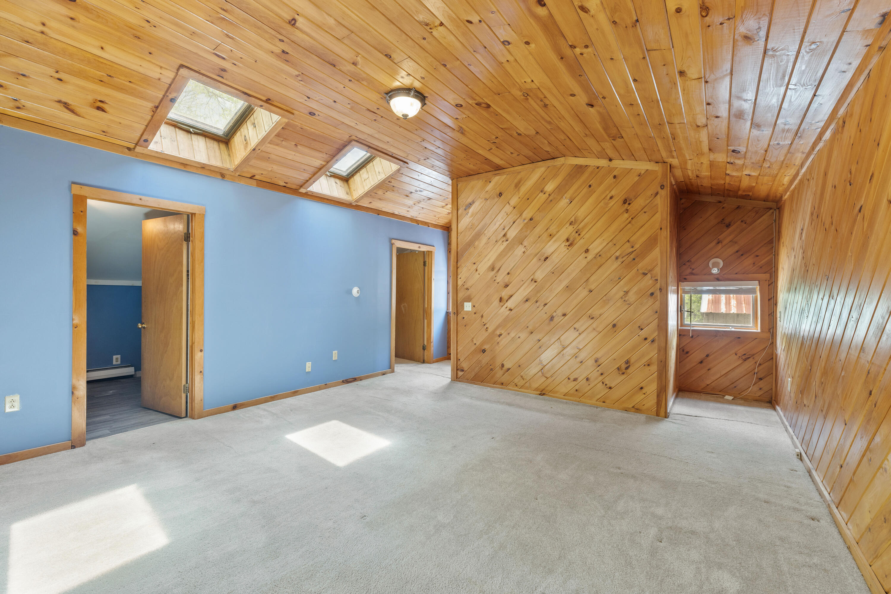 Topsham, Maine, 04086, United States, 4 Bedrooms Bedrooms, ,2 BathroomsBathrooms,Residential,For Sale,1838332