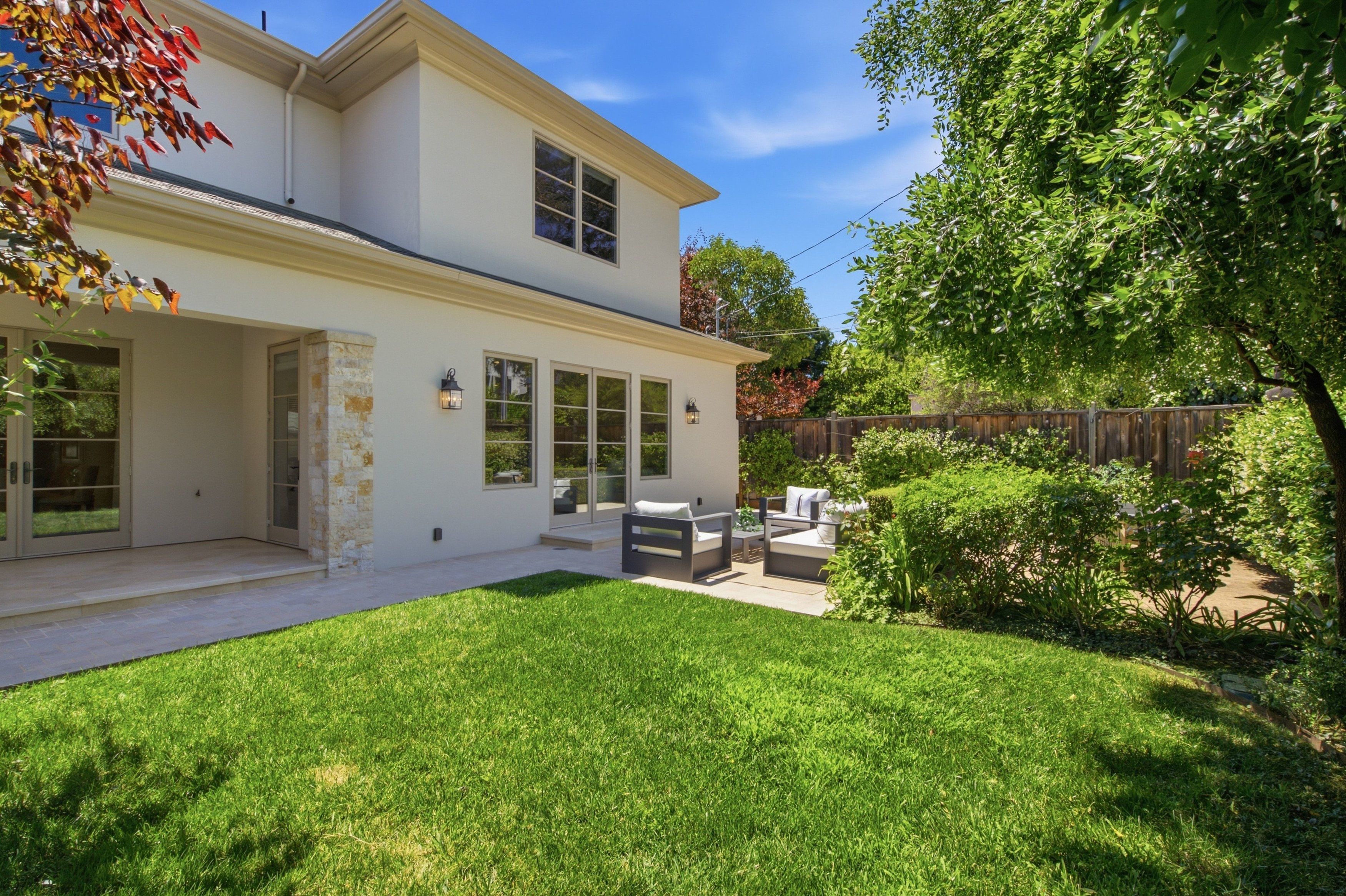  Beautifully Remodeled with Designer Finishes - 物件實景