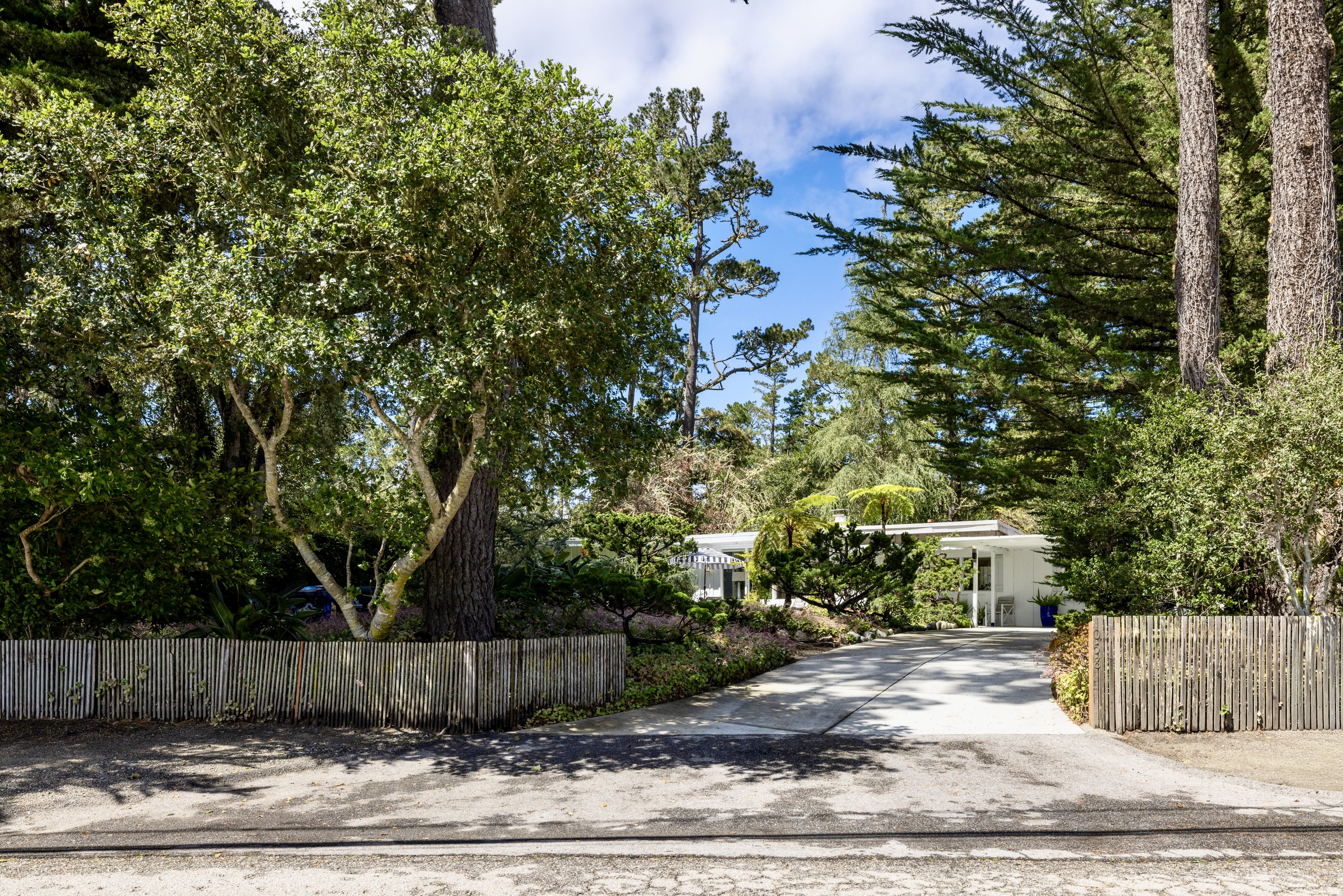  4058 El Bosque Drive - 物件實景