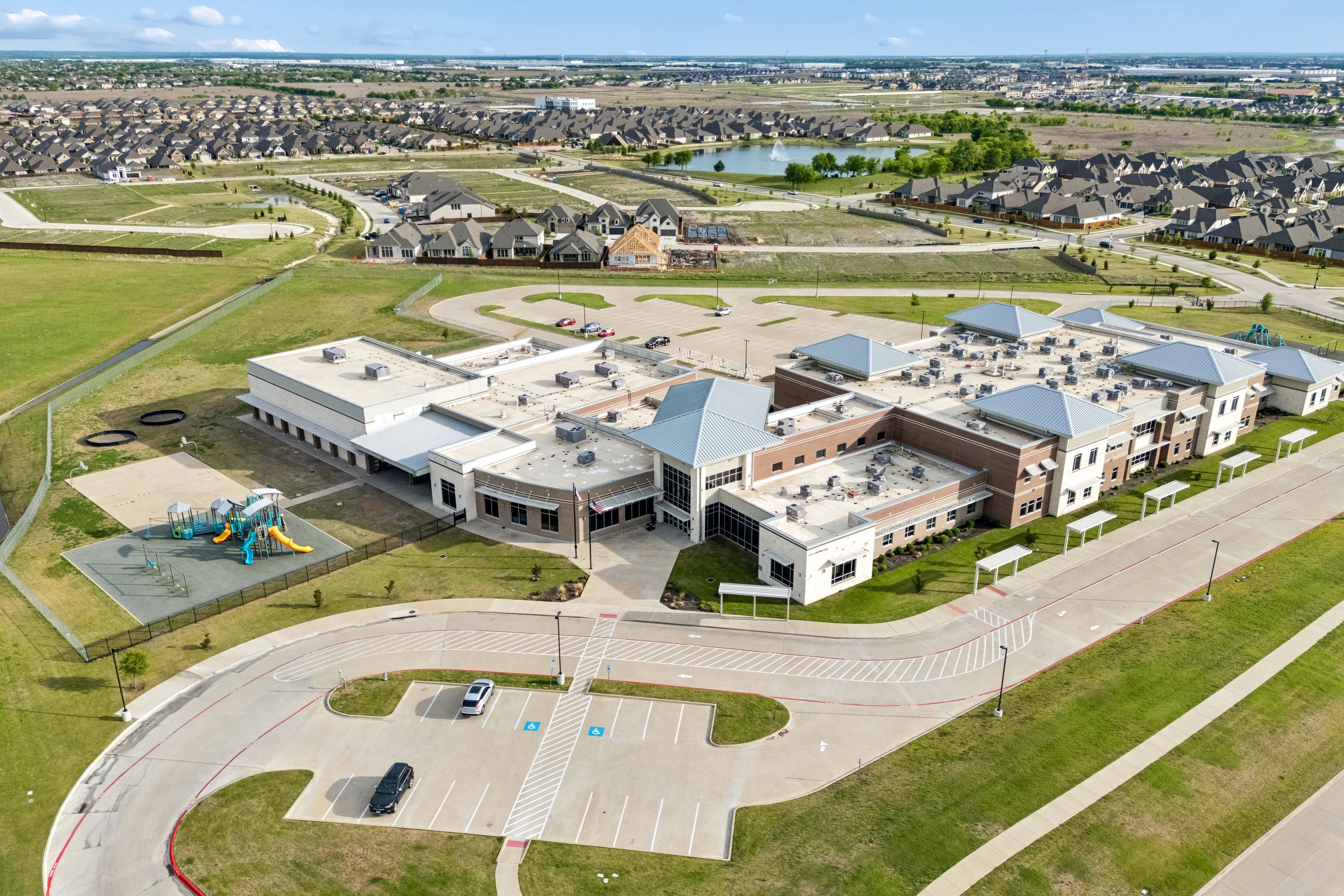  A Home That Connects You to Trail, Nature, and Everyday Ease - 物件實景