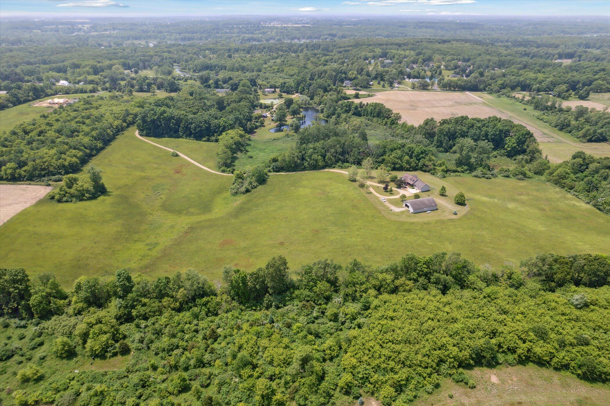 Hillsdale, Michigan, 49242, United States, 6 Bedrooms Bedrooms, ,4 BathroomsBathrooms,Residential,For Sale,1974672