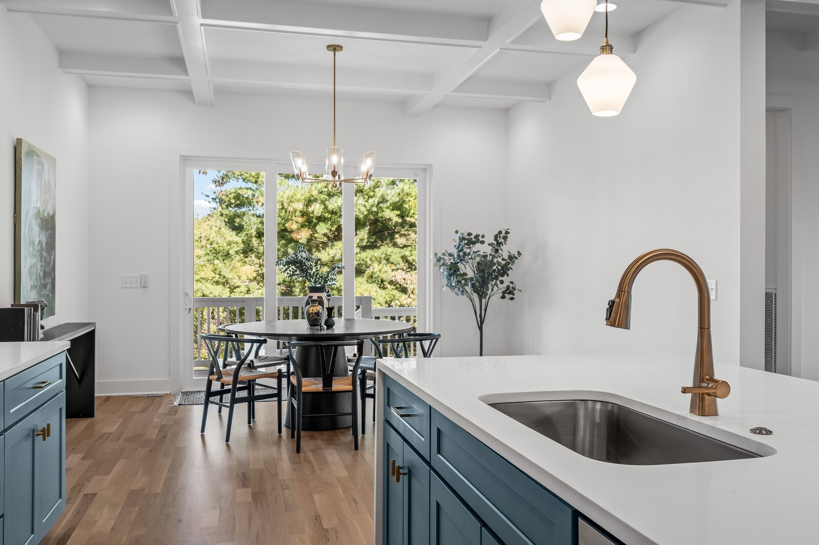 Nashville, Tennessee, 37206, United States, 4 Bedrooms Bedrooms, ,7 BathroomsBathrooms,Residential,For Sale,1989518