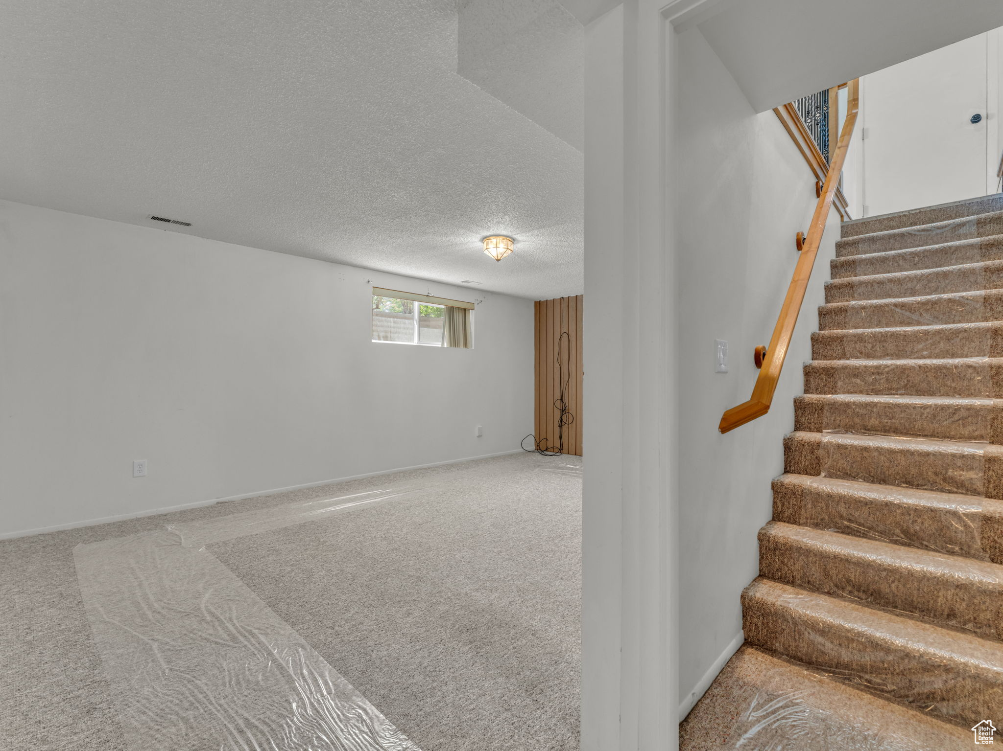 Taylorsville, Utah, 84129, United States, 4 Bedrooms Bedrooms, ,1 BathroomBathrooms,Residential,For Sale,1890353