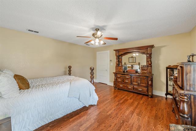 Winona, Texas, 75792, United States, 4 Bedrooms Bedrooms, ,2 BathroomsBathrooms,Residential,For Sale,1995143