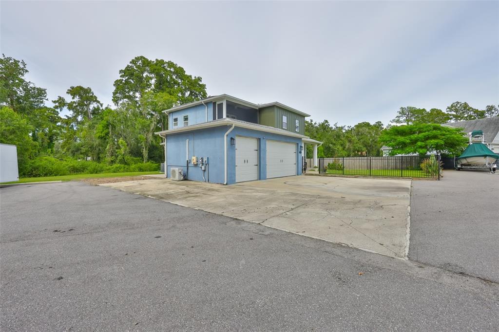 Seffner, Florida, 33584, United States, 3 Bedrooms Bedrooms, ,3 BathroomsBathrooms,Residential,For Sale,1978869