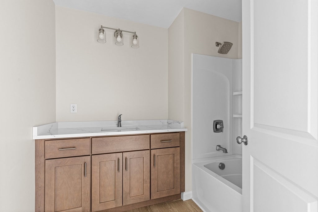 Plymouth, Massachusetts, 02360, United States, 2 Bedrooms Bedrooms, ,2 BathroomsBathrooms,Residential,For Sale,1988575