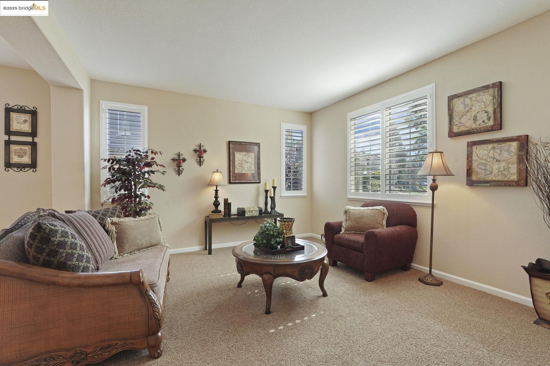 Galt, California, 95632, United States, 5 Bedrooms Bedrooms, ,3 BathroomsBathrooms,Residential,For Sale,1895195