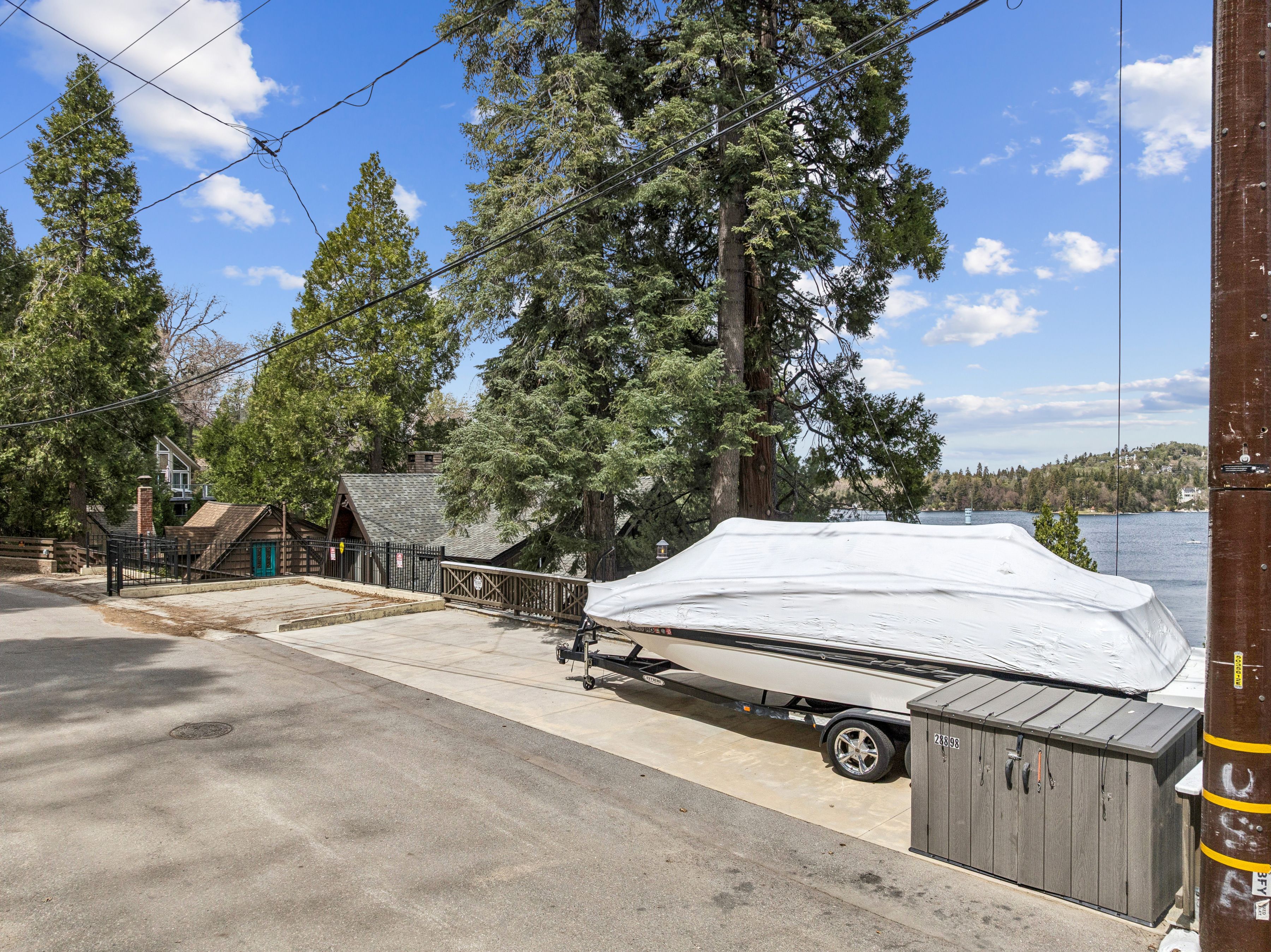  28898 Palisades Drive, Lake Arrowhead, CA 92352 - 物件實景