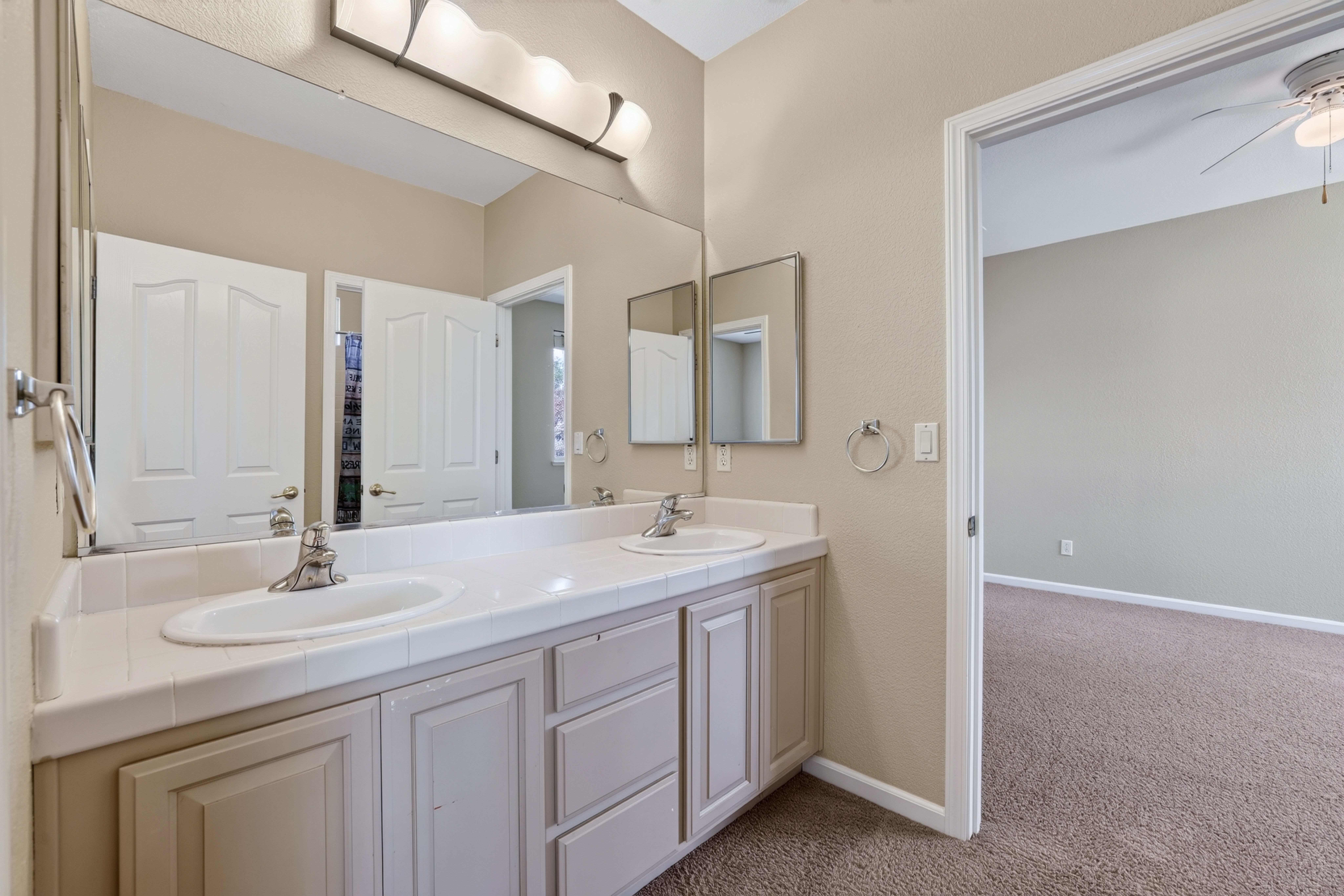  2519 Parkcrest Way, Roseville, CA, 95747 - 物件實景