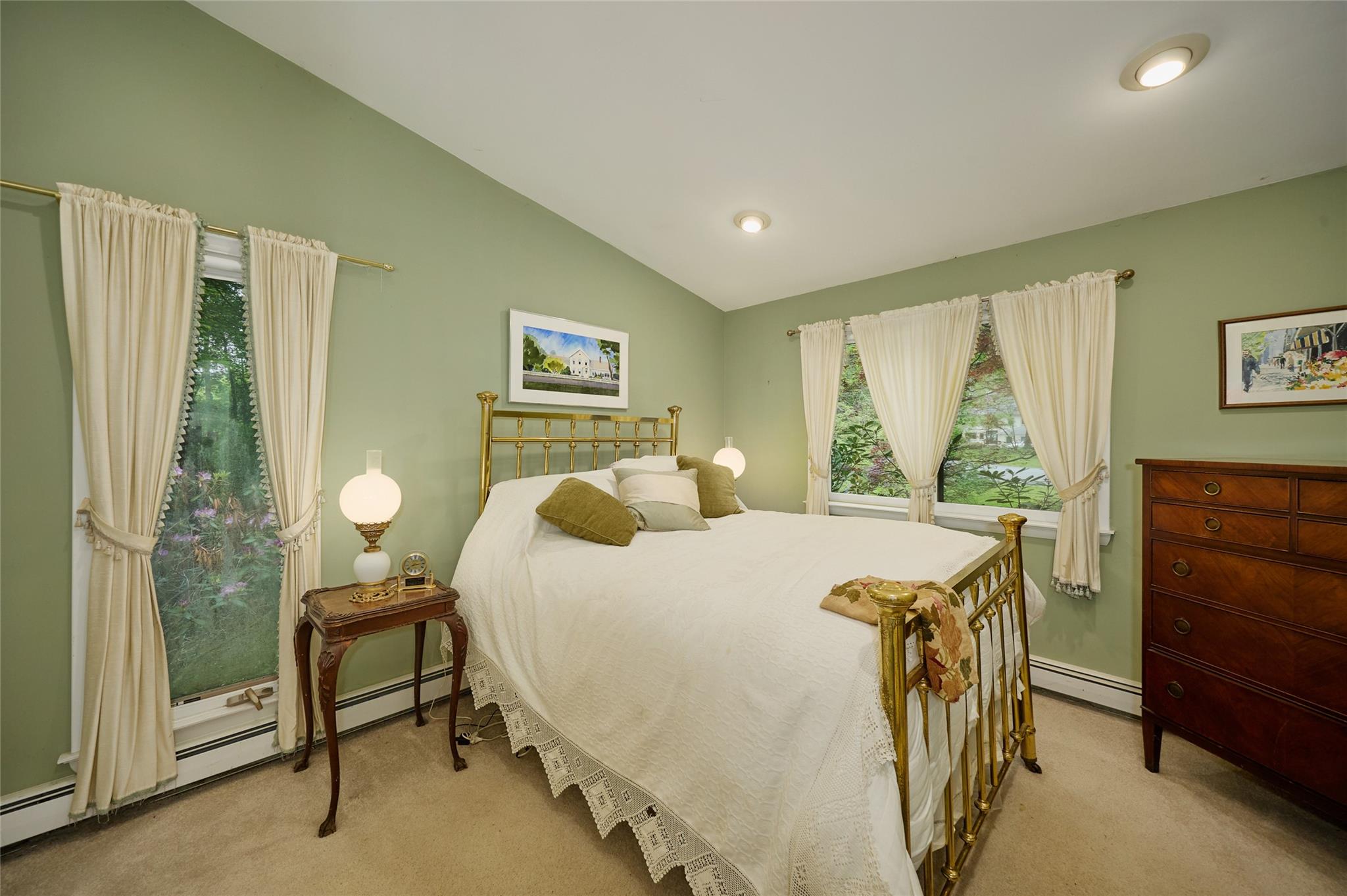 Katonah, New York, 10536, United States, 4 Bedrooms Bedrooms, ,4 BathroomsBathrooms,Residential,For Sale,1827293