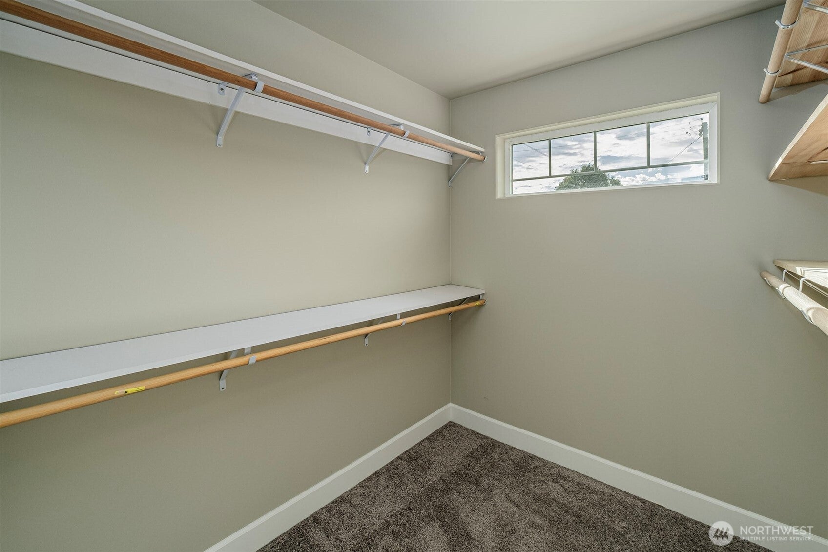 Wenatchee, Washington, 98801, United States, 3 Bedrooms Bedrooms, ,3 BathroomsBathrooms,Residential,For Sale,1998254