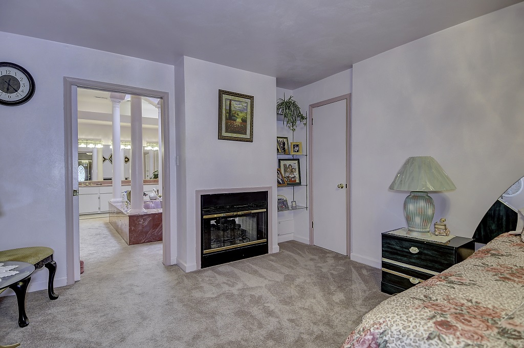 Norfolk, Virginia, 23502, United States, 4 Bedrooms Bedrooms, ,4 BathroomsBathrooms,Residential,For Sale,1974542