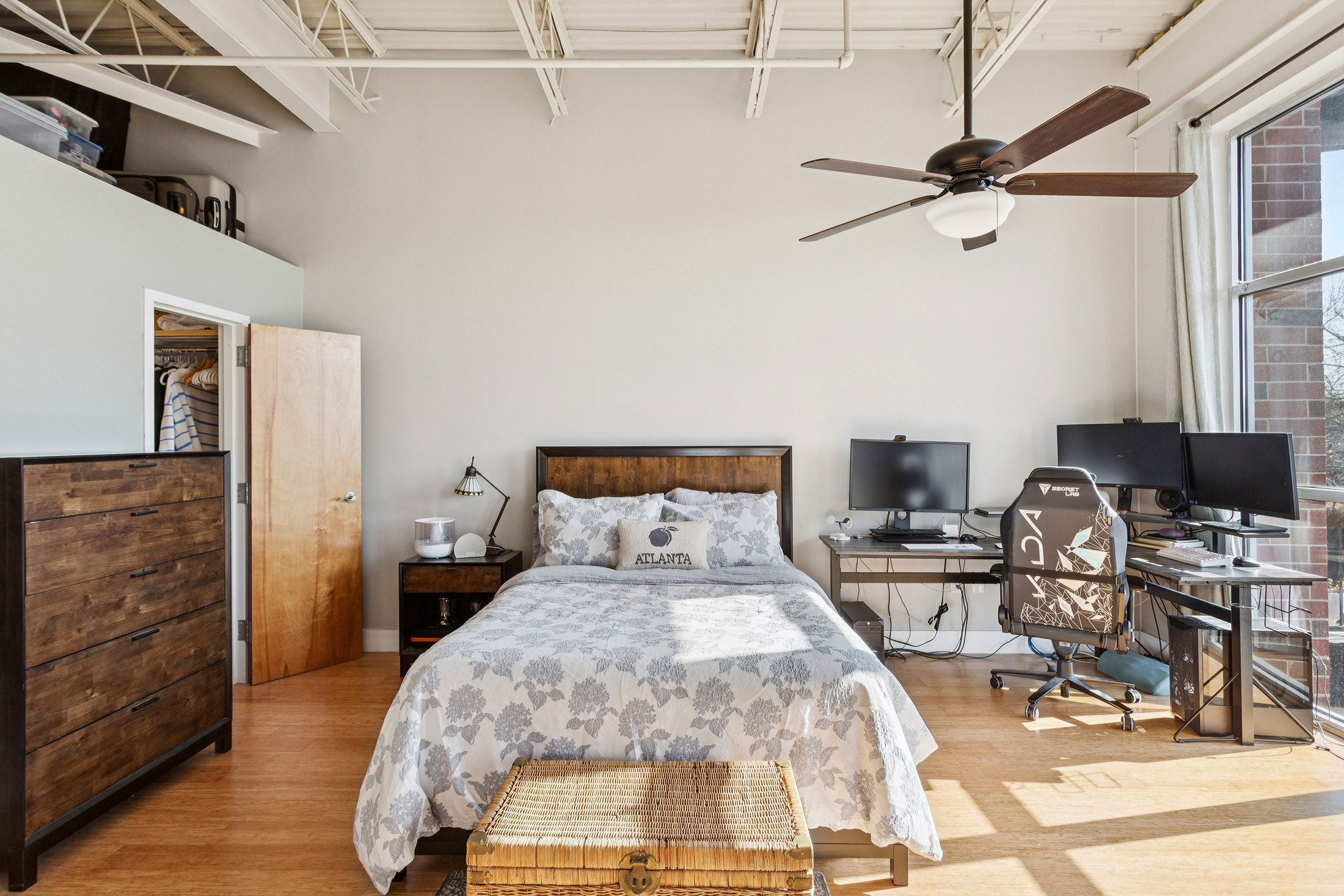  Amazing Top Floor Two Bedroom Loft in the Heart of Chamblee - 物件實景