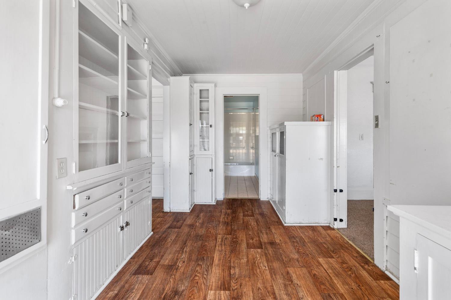 Vernalis, California, 95385, United States, 5 Bedrooms Bedrooms, ,3 BathroomsBathrooms,Residential,For Sale,1979261