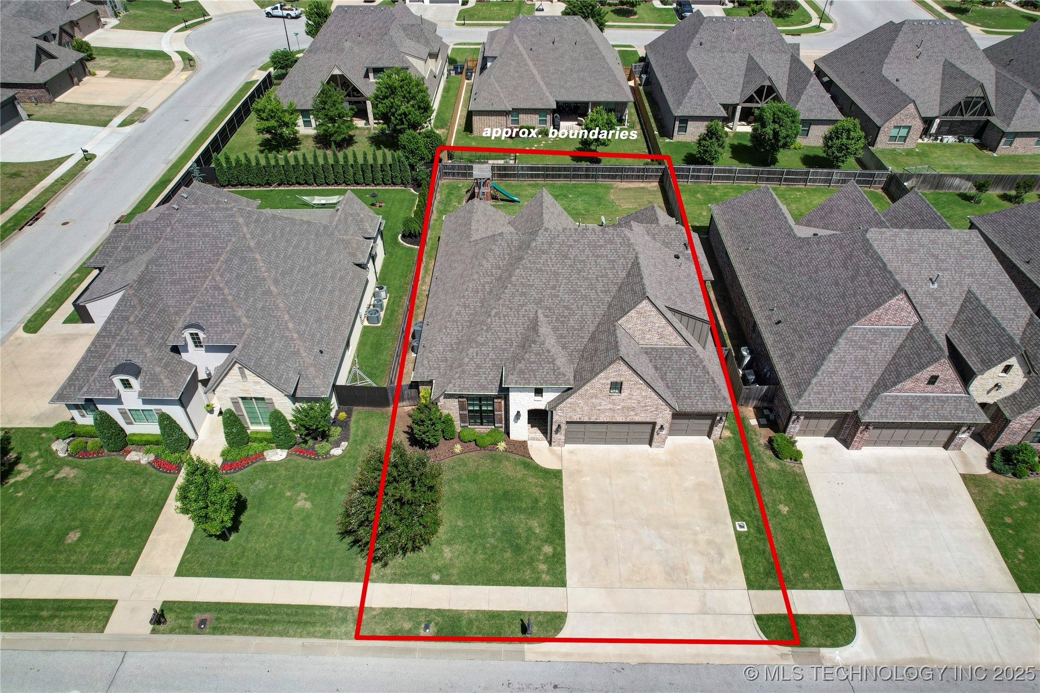 Bixby, Oklahoma, 74008, United States, 5 Bedrooms Bedrooms, ,4 BathroomsBathrooms,Residential,For Sale,1817544