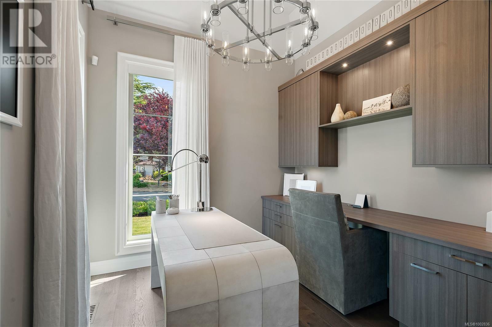 OAK BAY, British Columbia, V8R 3L8, CA, 6 Bedrooms Bedrooms, ,6 BathroomsBathrooms,Residential,For Sale,1874801