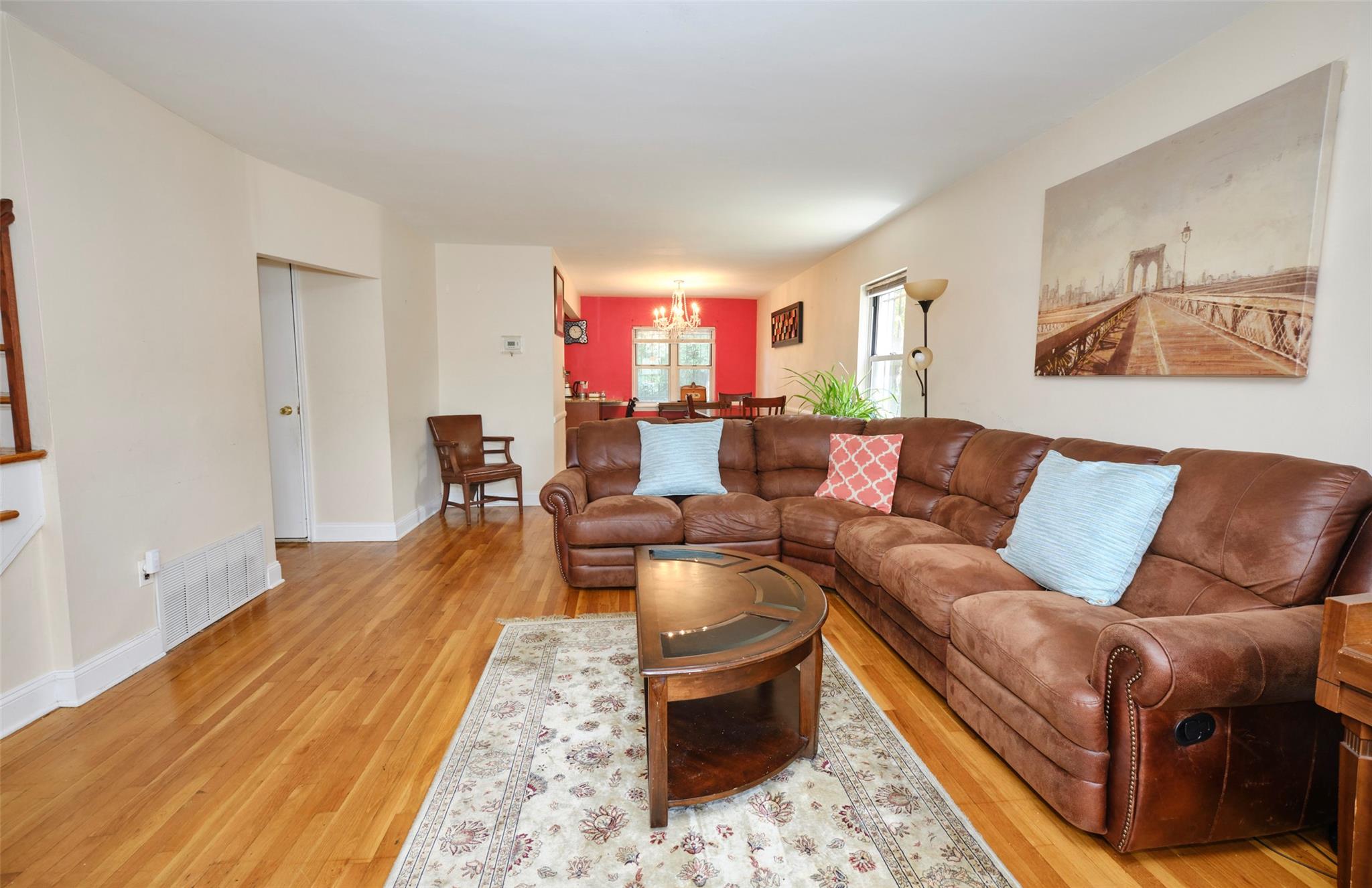 Bronx, New York, 10469, United States, 3 Bedrooms Bedrooms, ,3 BathroomsBathrooms,Residential,For Sale,1907076