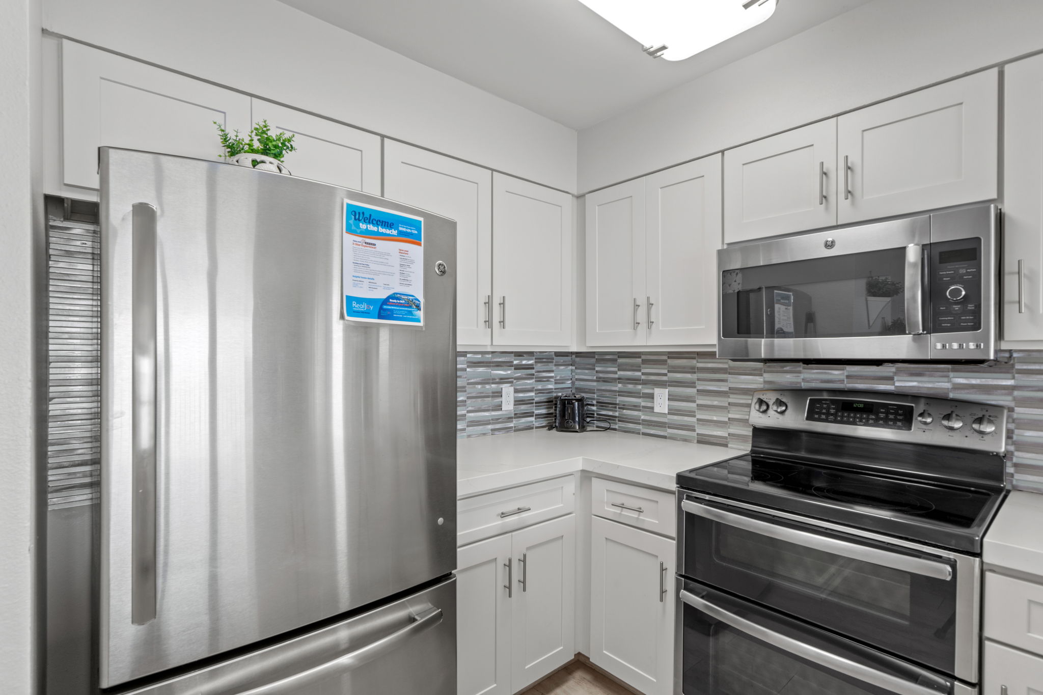 Destin, Florida, 32541, United States, 2 Bedrooms Bedrooms, ,2 BathroomsBathrooms,Residential,For Sale,1995378