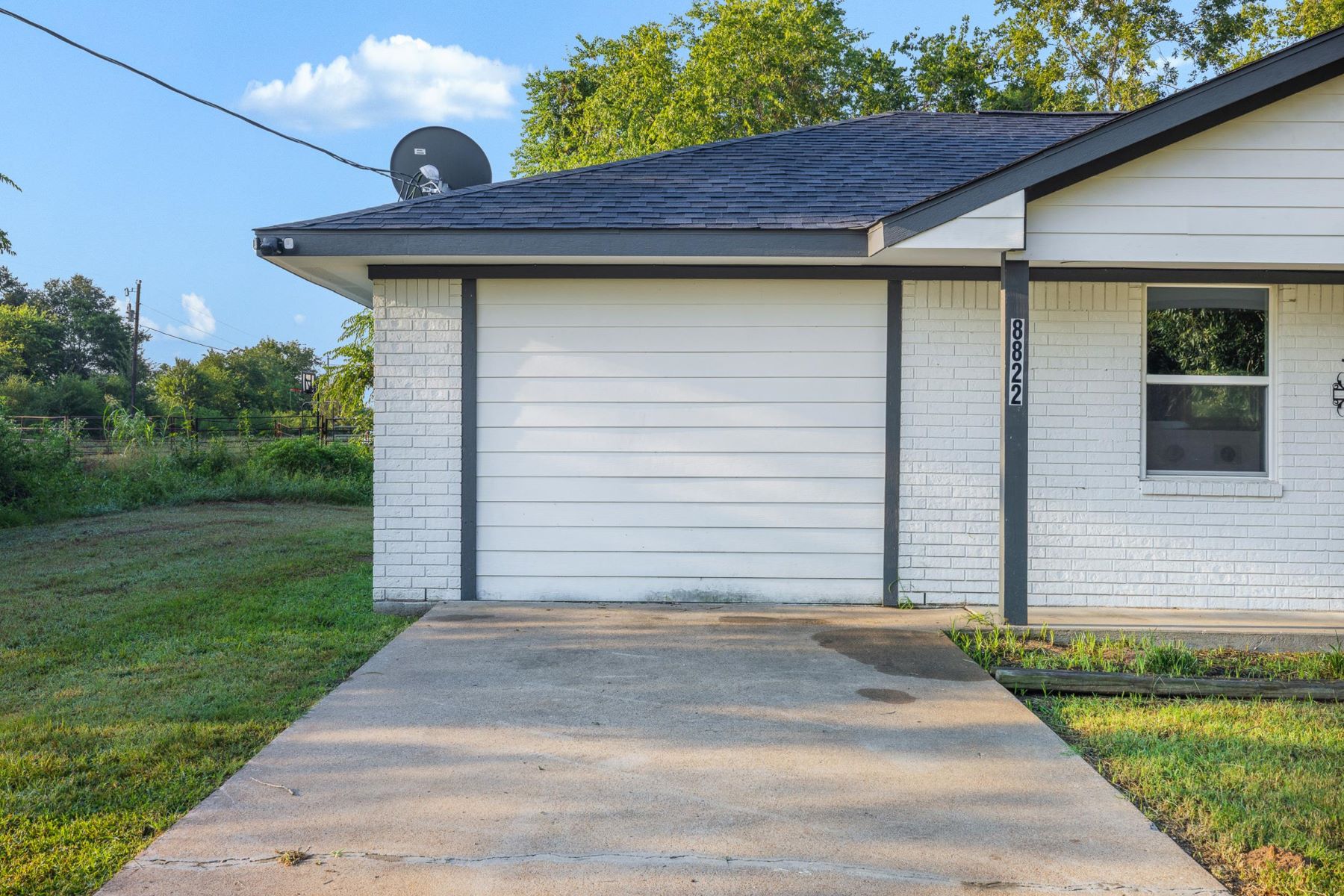  8822 Punchard Lane, Bellville, TX, 77418 - 物件實景