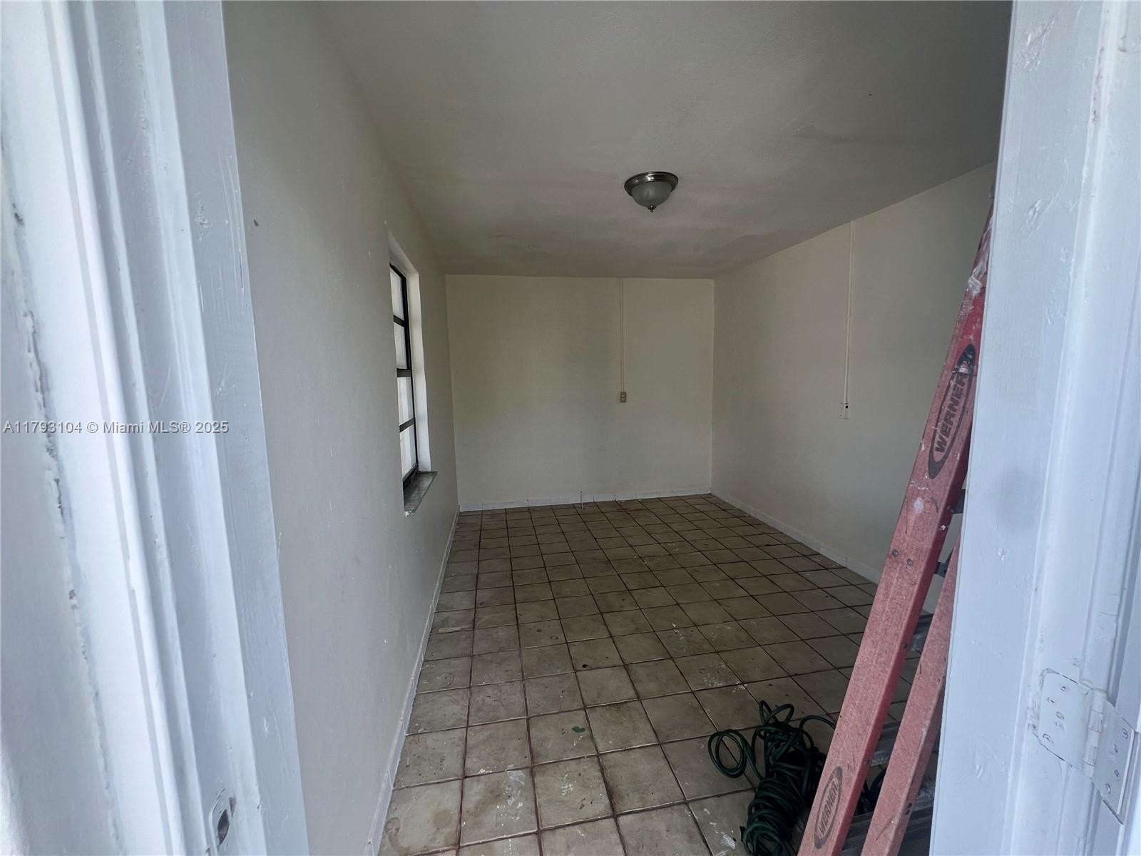Miami, Florida, 33165, United States, 4 Bedrooms Bedrooms, ,2 BathroomsBathrooms,Residential,For Sale,1936864