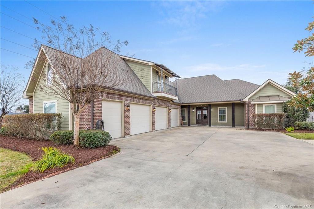 Lake Charles, Louisiana, 70605, United States, 4 Bedrooms Bedrooms, ,4 BathroomsBathrooms,Residential,For Sale,1976611