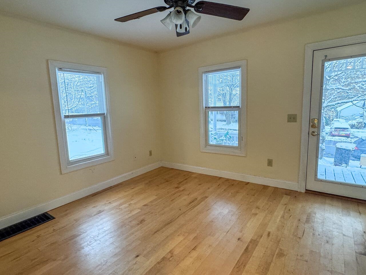 Burlington, Vermont, 05401, United States, ,Residential,For Sale,1990307