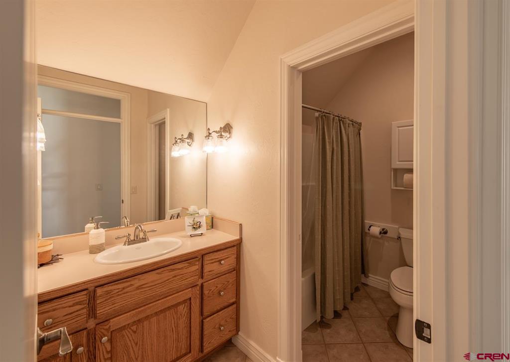 Montrose, Colorado, 81403, United States, 4 Bedrooms Bedrooms, ,4 BathroomsBathrooms,Residential,For Sale,1994276