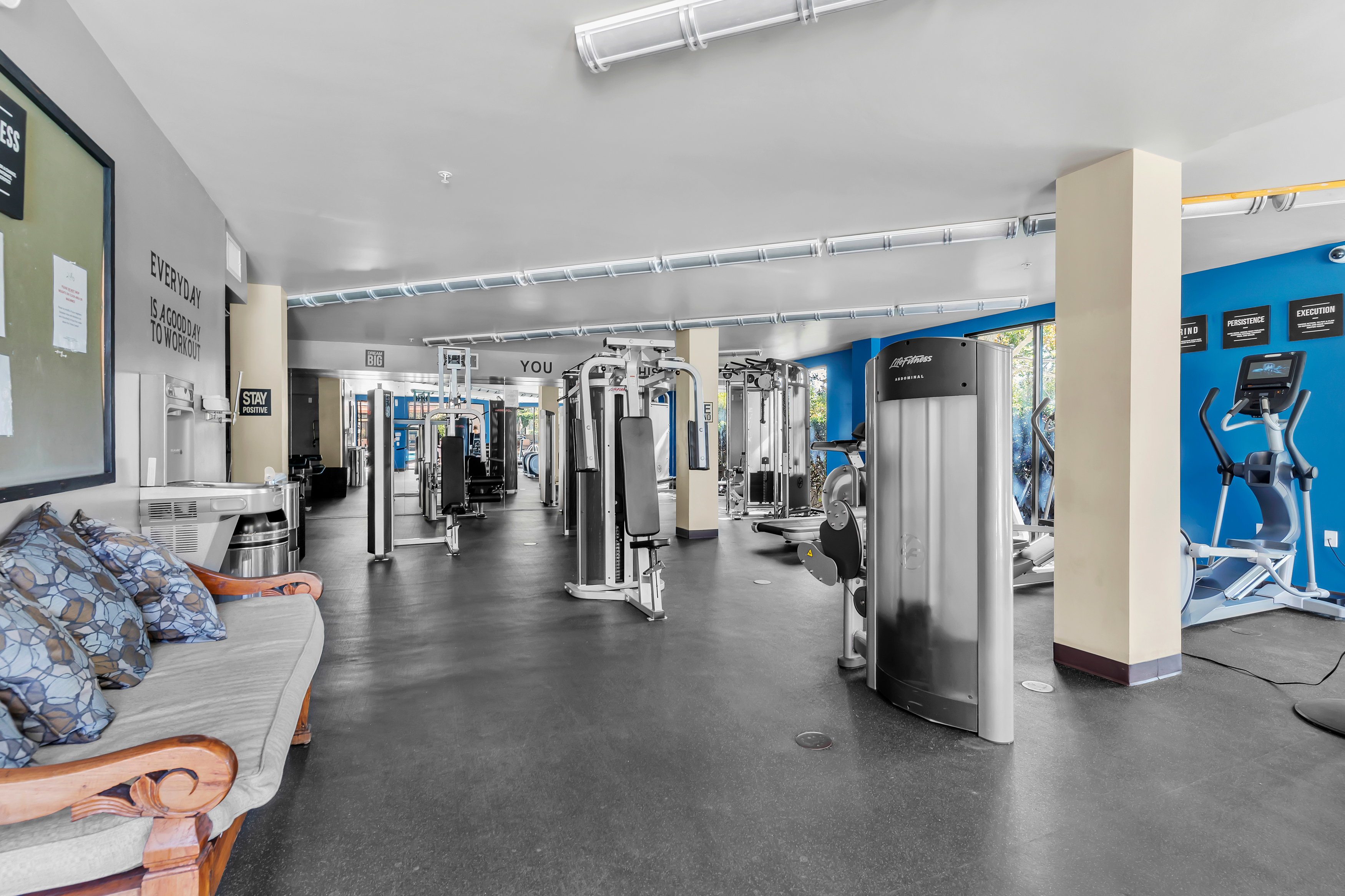  8355 Station Village Lane Unit 4219, San Diego, CA 92108 - 物件實景