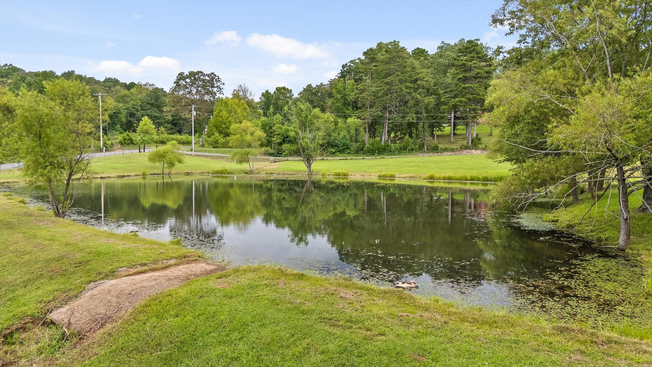 Dunlap, Tennessee, 37327, United States, 3 Bedrooms Bedrooms, ,2 BathroomsBathrooms,Residential,For Sale,1912691