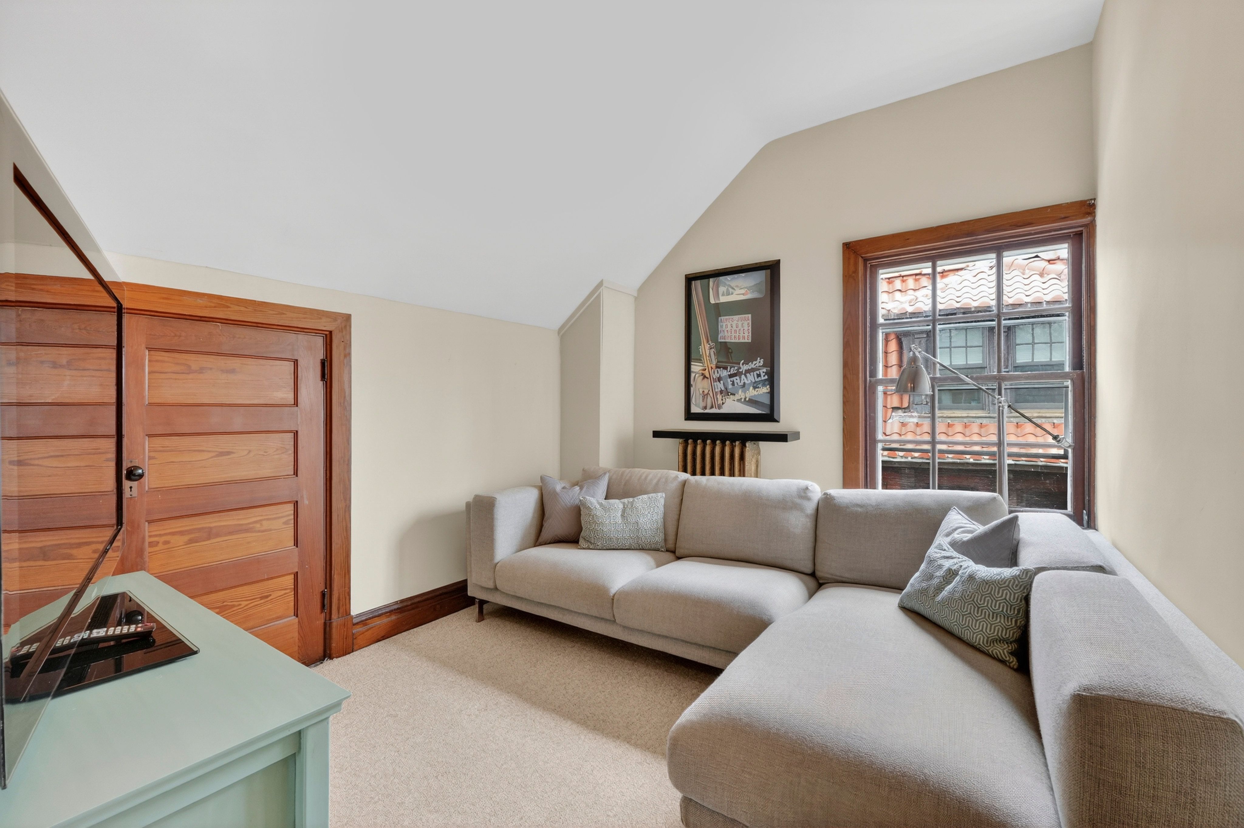  Timeless Elegance in Parkview Place