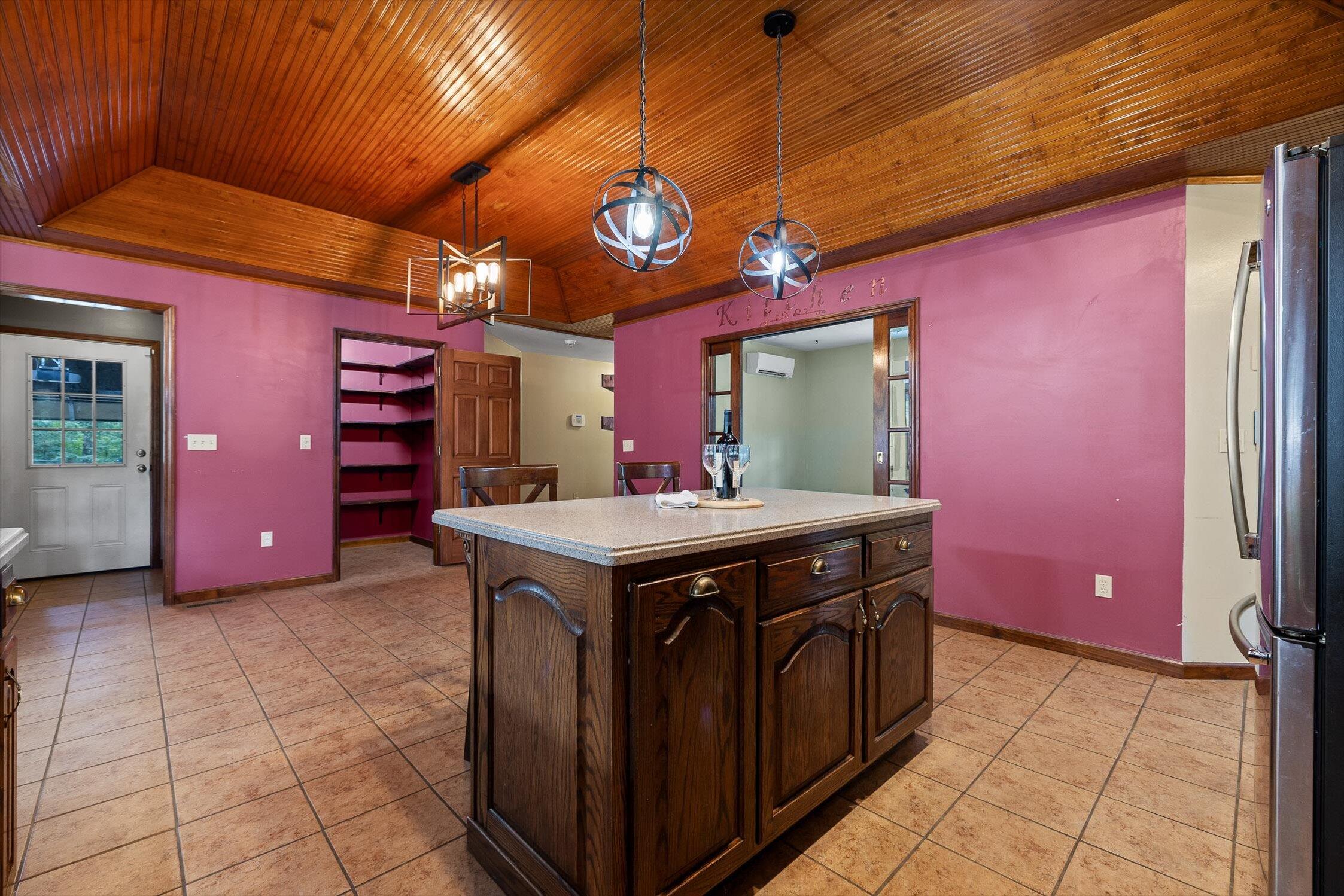 Dunlap, Tennessee, 37327, United States, 3 Bedrooms Bedrooms, ,2 BathroomsBathrooms,Residential,For Sale,1912691
