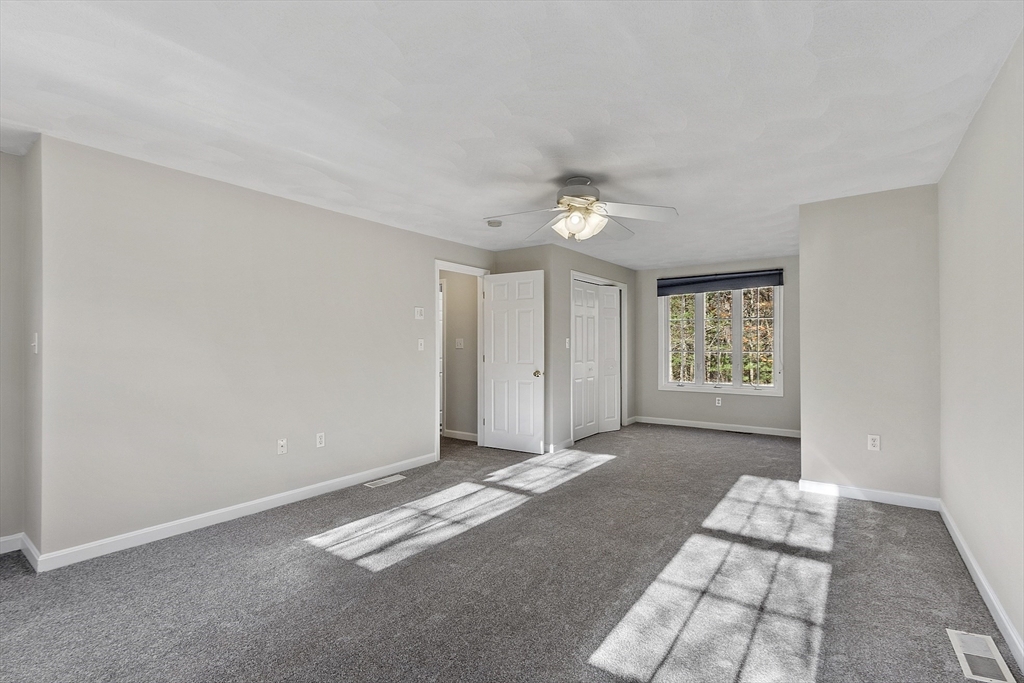 Dracut, Massachusetts, 01826, United States, 3 Bedrooms Bedrooms, ,2 BathroomsBathrooms,Residential,For Sale,1988134