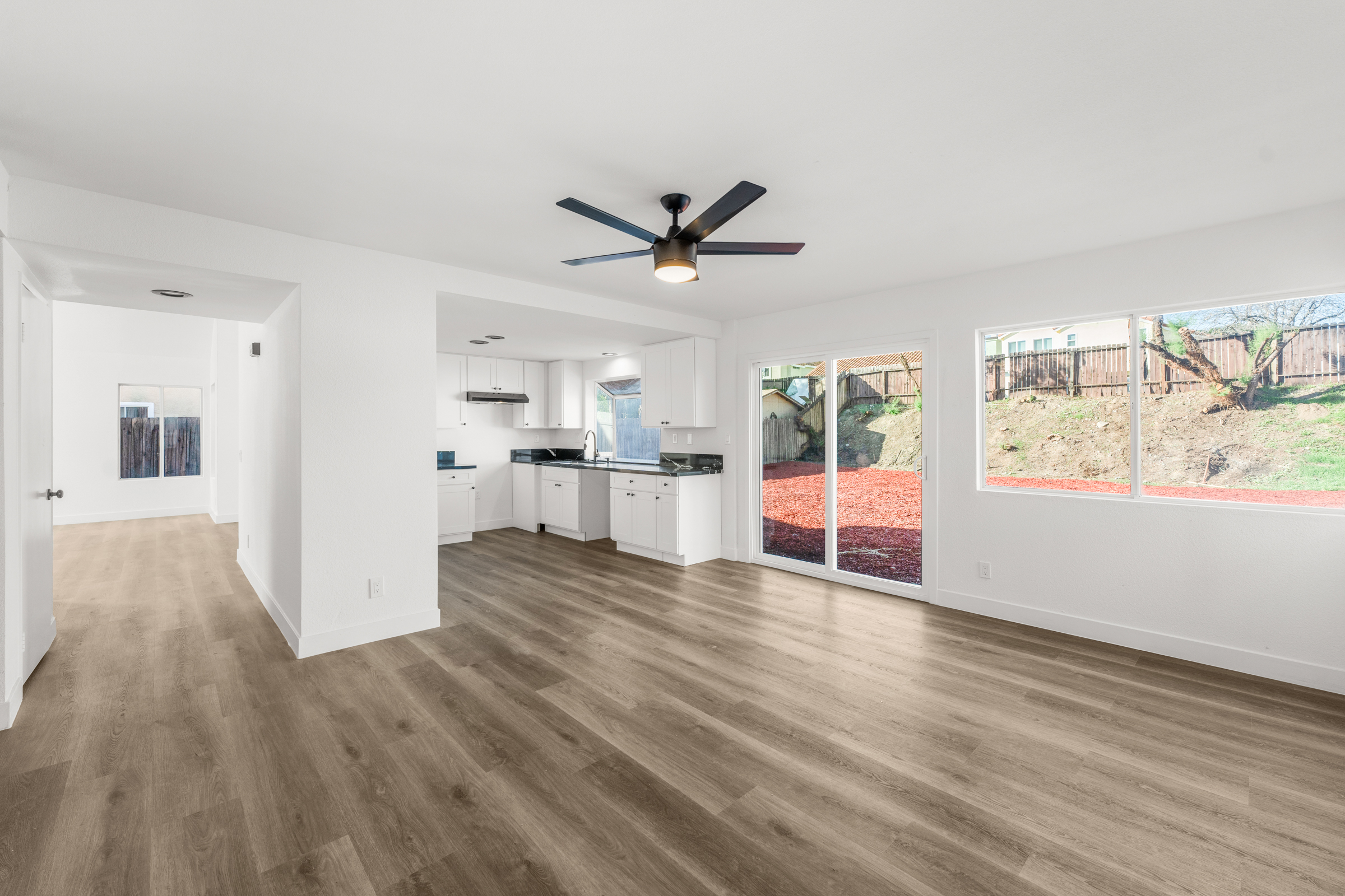 Lake Elsinore, California, 92530, United States, 4 Bedrooms Bedrooms, ,3 BathroomsBathrooms,Residential,For Sale,2005487