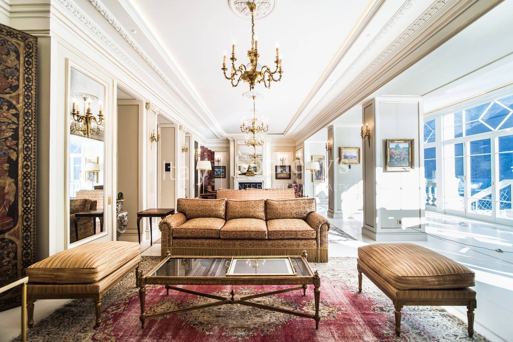  Gorgeous lakefront trophy estate - 物件實景