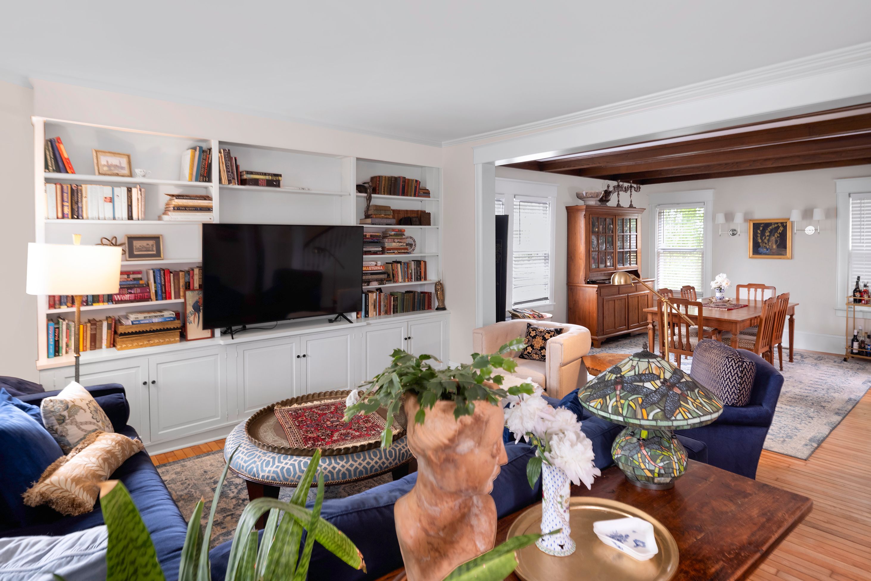  Classic Hopewell Borough Home with Wraparound Porch on Coveted Prospect Street - 物件實景