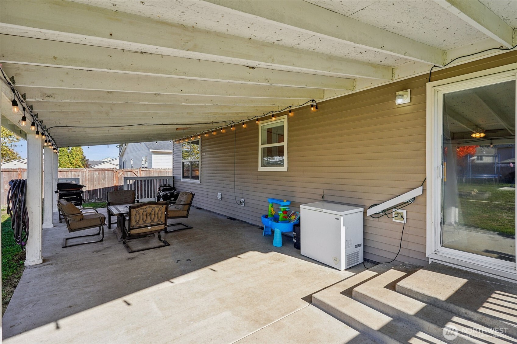 Orting, Washington, 98360, United States, 3 Bedrooms Bedrooms, ,2 BathroomsBathrooms,Residential,For Sale,1988099