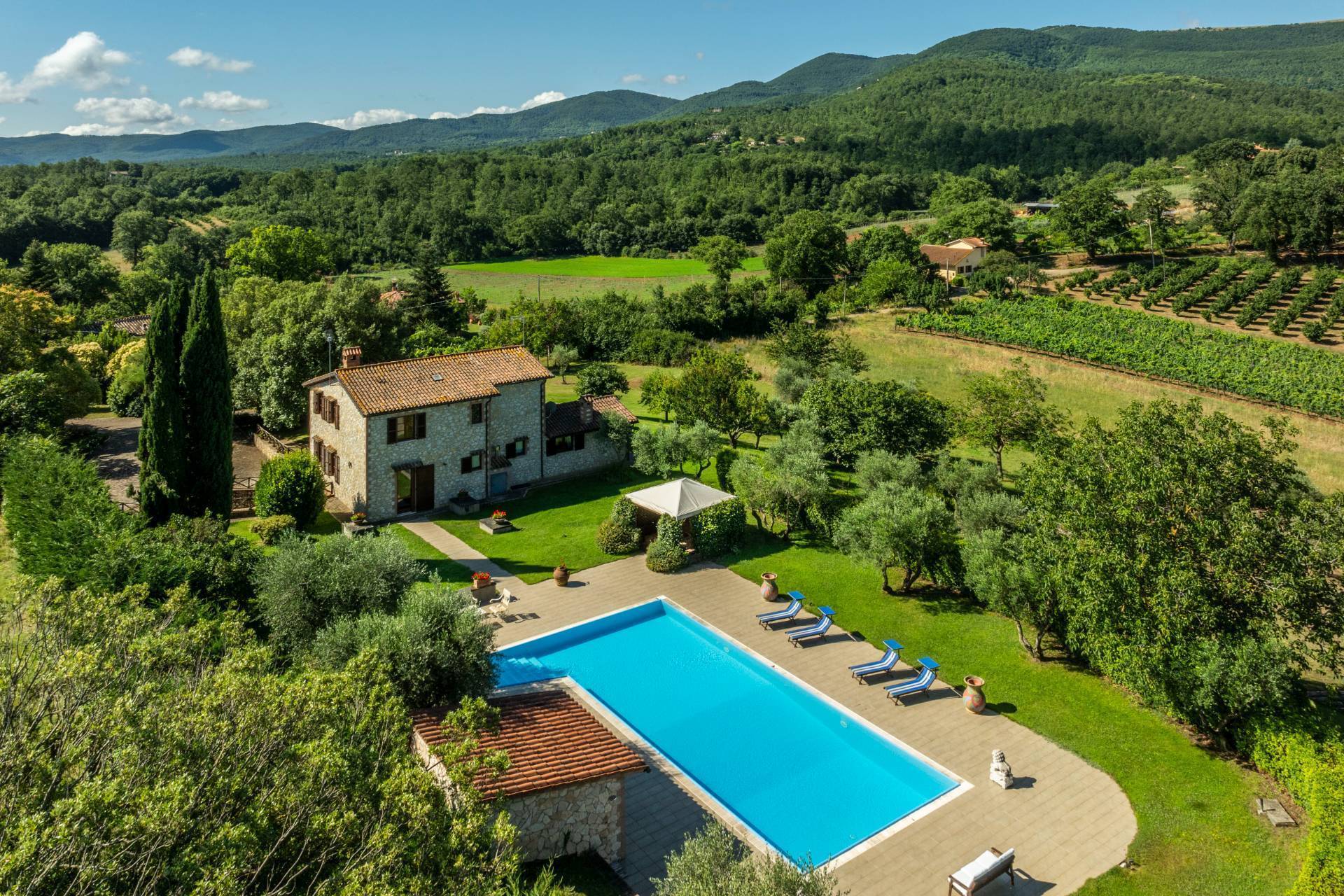 VIA DEL COLLE, Montecchio, Terni, 05020, IT, 4 Bedrooms Bedrooms, ,5 BathroomsBathrooms,Residential,For Sale,VIA DEL COLLE,1670517
