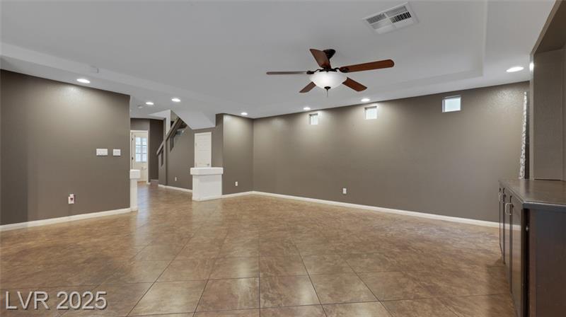 Las Vegas, Nevada, 89139, United States, 5 Bedrooms Bedrooms, ,4 BathroomsBathrooms,Residential,For Sale,1980975