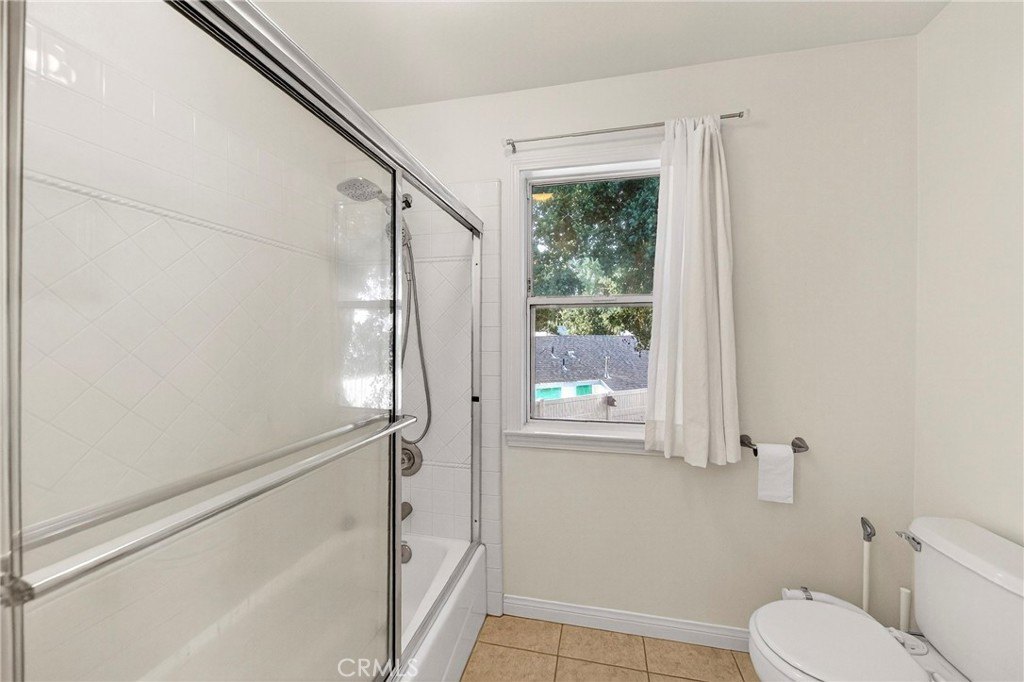 La Crescenta, California, 91214, United States, 4 Bedrooms Bedrooms, ,3 BathroomsBathrooms,Residential,For Sale,1997166