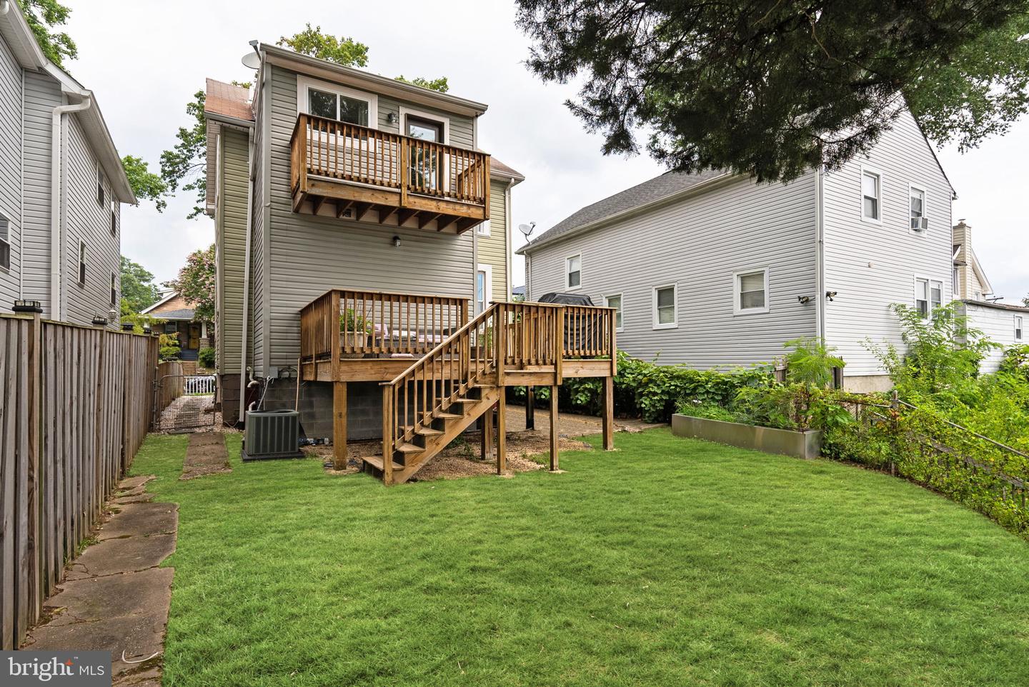 Washington, District of Columbia, 20018, United States, 3 Bedrooms Bedrooms, ,4 BathroomsBathrooms,Residential,For Sale,1907090