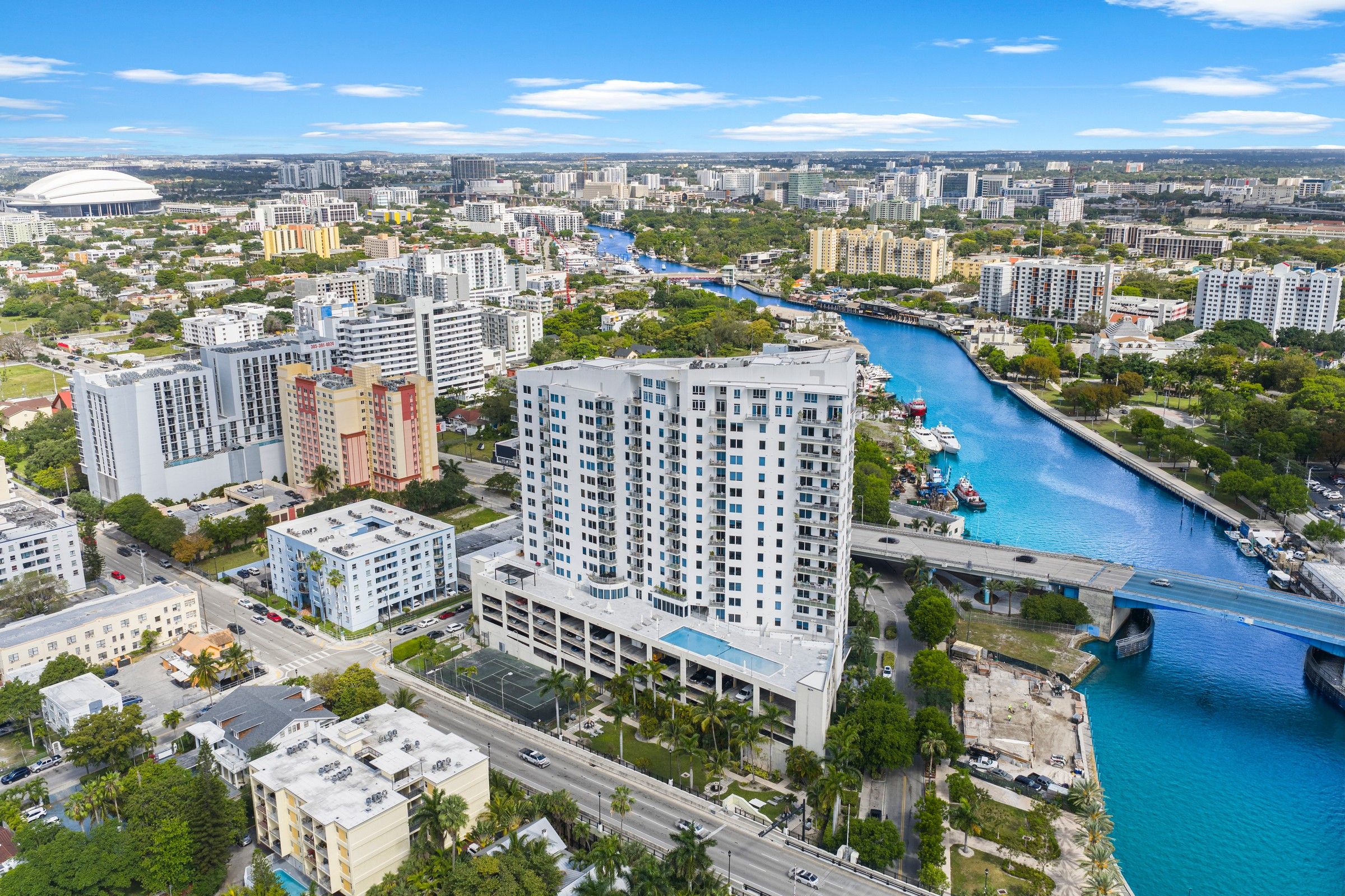  10 SW South River Dr, Miami, FL, 33130 - 物件實景