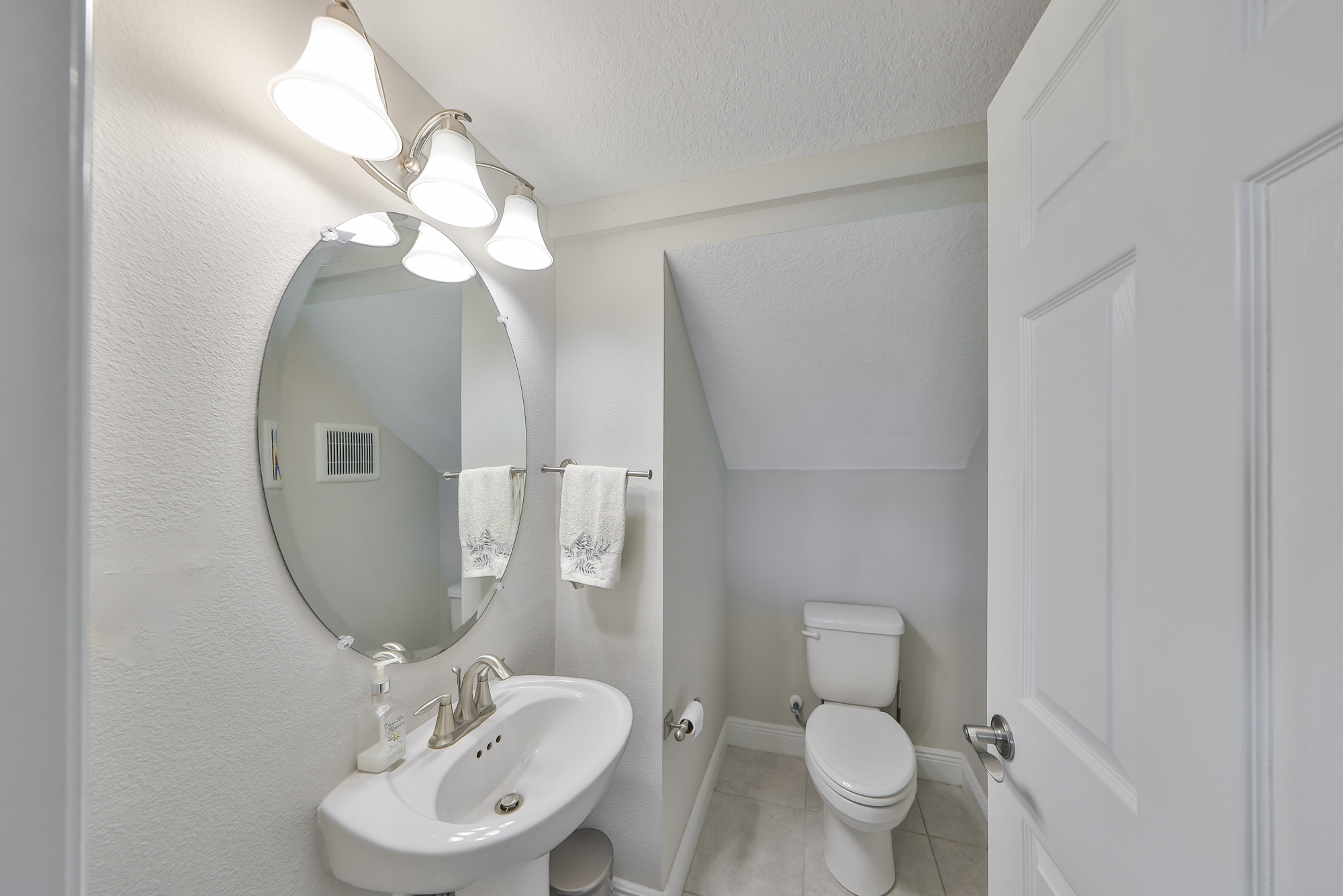 Riverview, Florida, 33579, United States, 5 Bedrooms Bedrooms, ,5 BathroomsBathrooms,Residential,For Sale,1944782