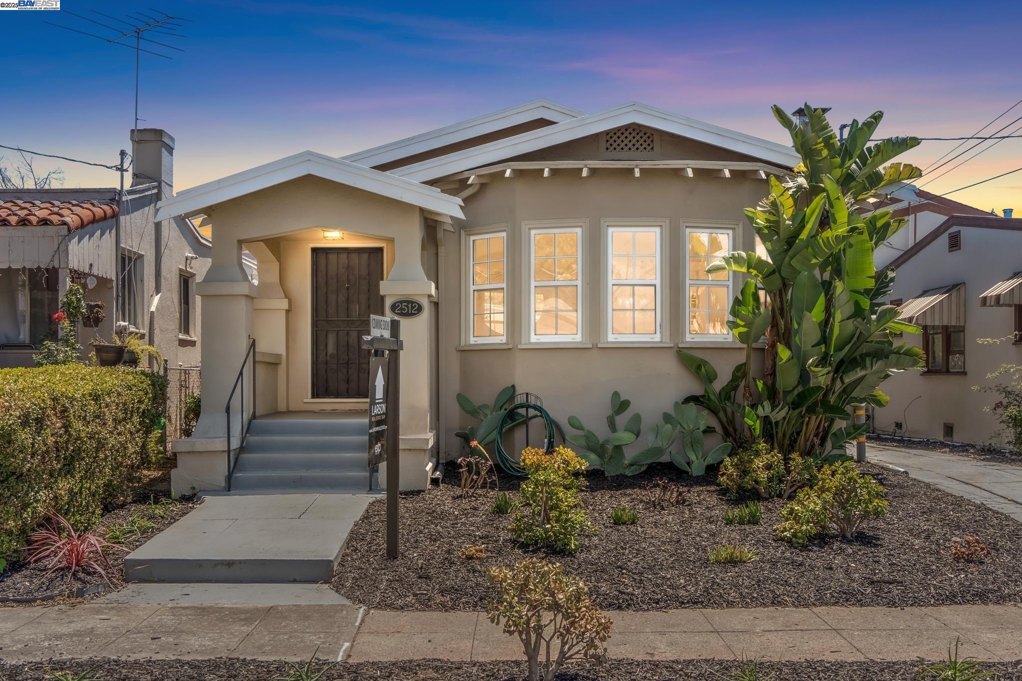 Oakland, California, 94605, United States, 2 Bedrooms Bedrooms, ,1 BathroomBathrooms,Residential,For Sale,1901518
