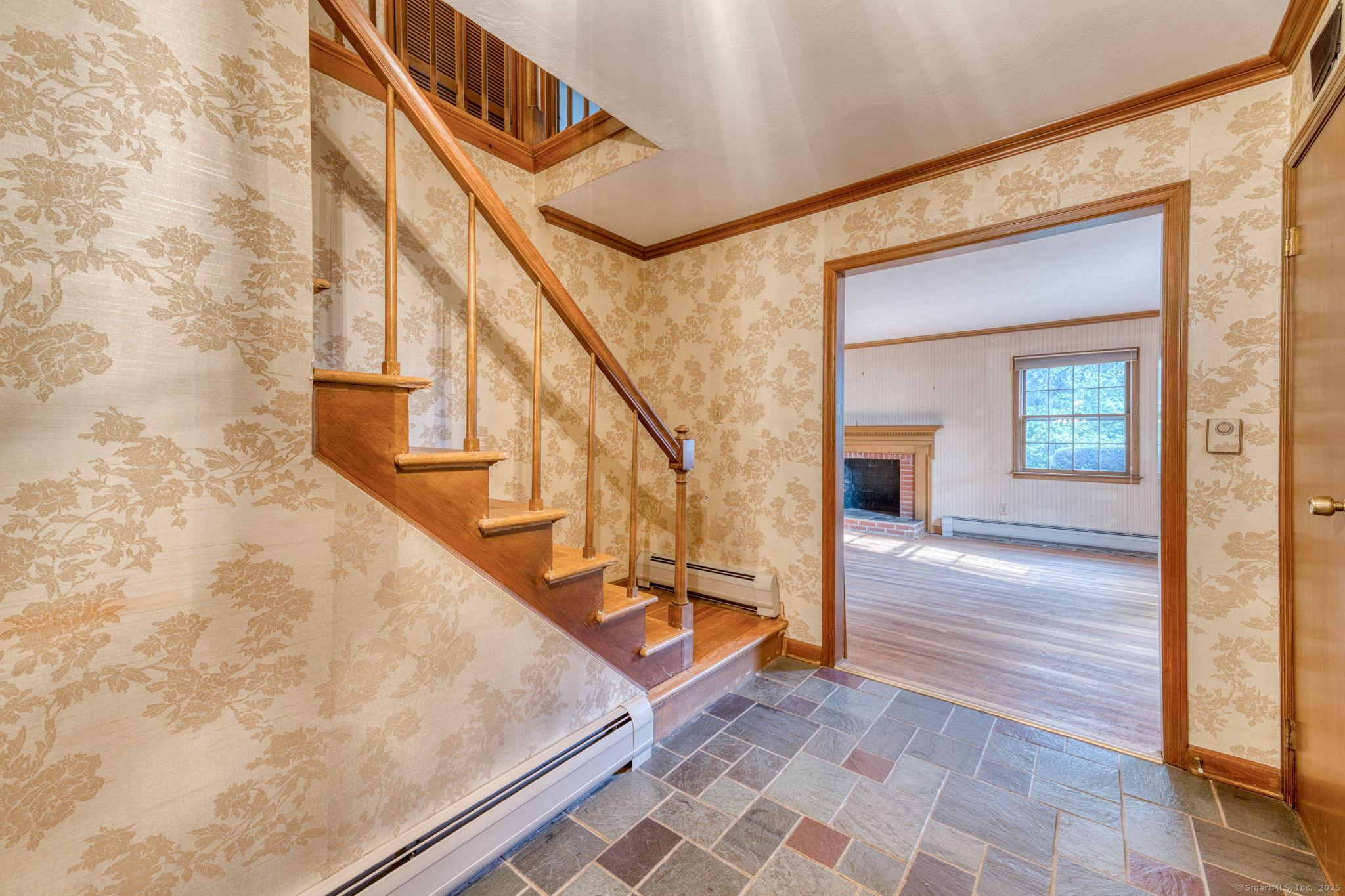 Wethersfield, Connecticut, 06109, United States, 4 Bedrooms Bedrooms, ,3 BathroomsBathrooms,Residential,For Sale,1935230