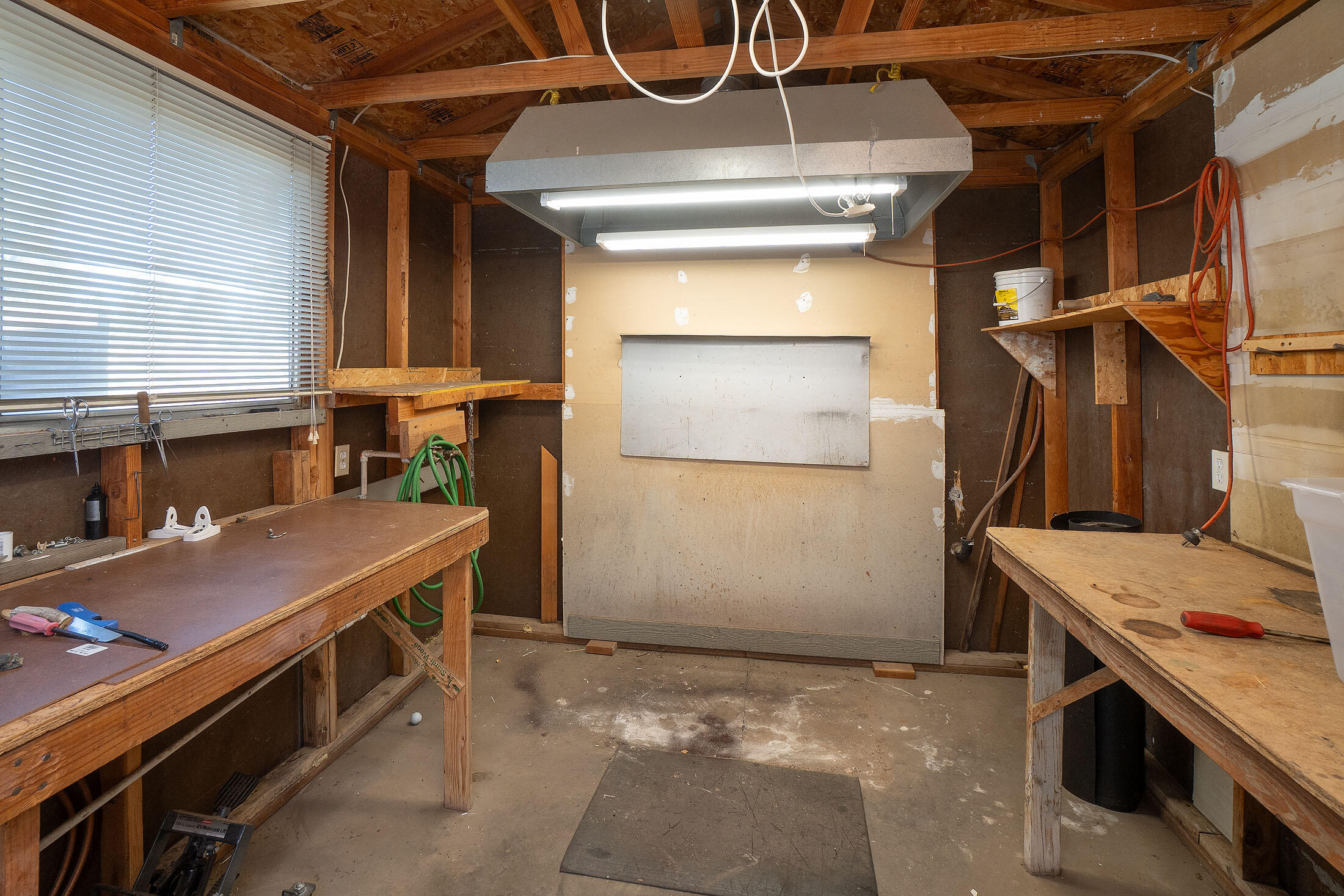 Terrebonne, Oregon, 97760, United States, 3 Bedrooms Bedrooms, ,2 BathroomsBathrooms,Residential,For Sale,1902400